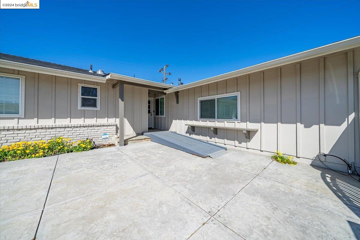 Detail Gallery Image 16 of 60 For 752 W Acacia St, Salinas,  CA 93901 - 3 Beds | 2 Baths