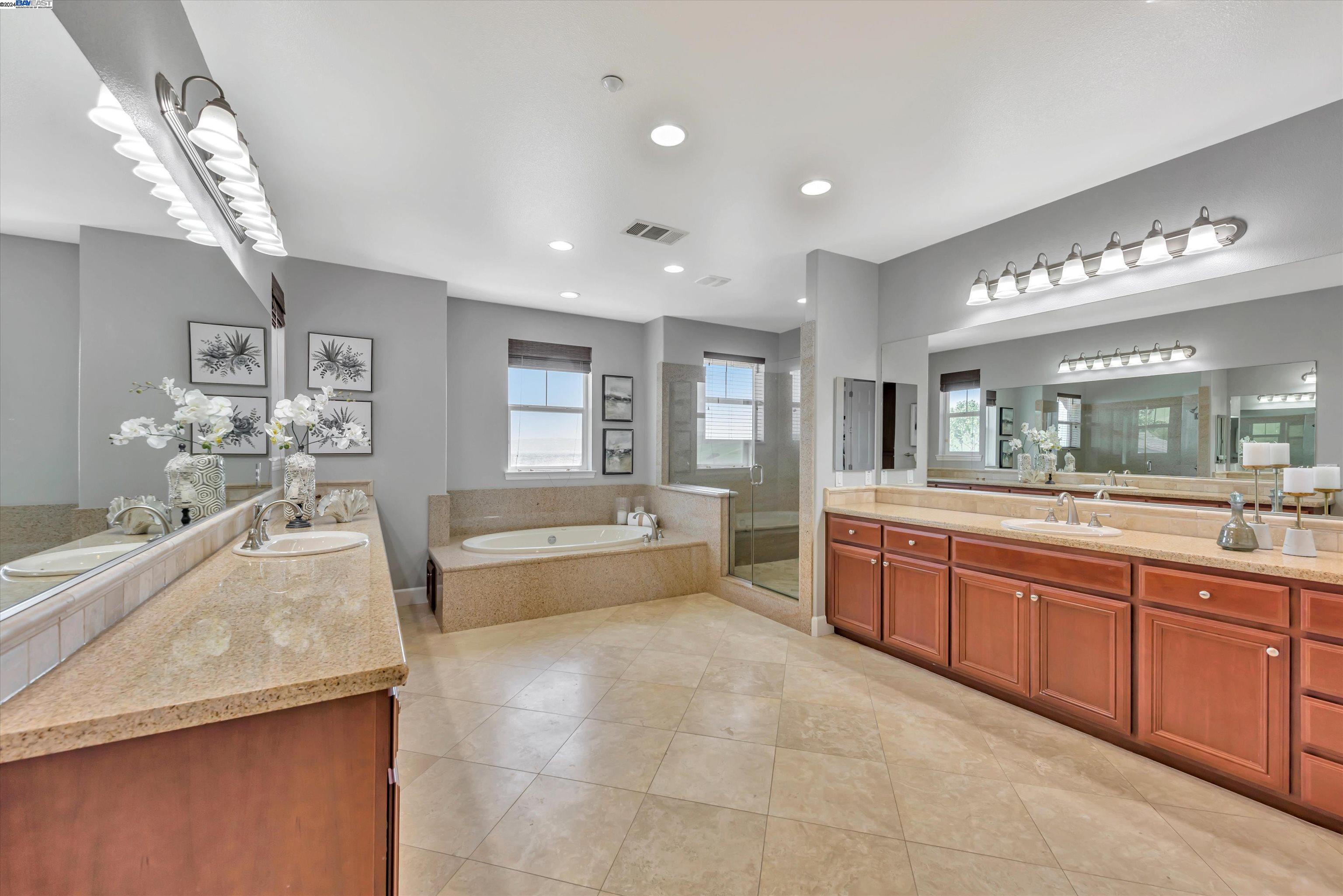 Detail Gallery Image 19 of 37 For 29941 Bello View Pl, Hayward,  CA 94544 - 4 Beds | 3/1 Baths