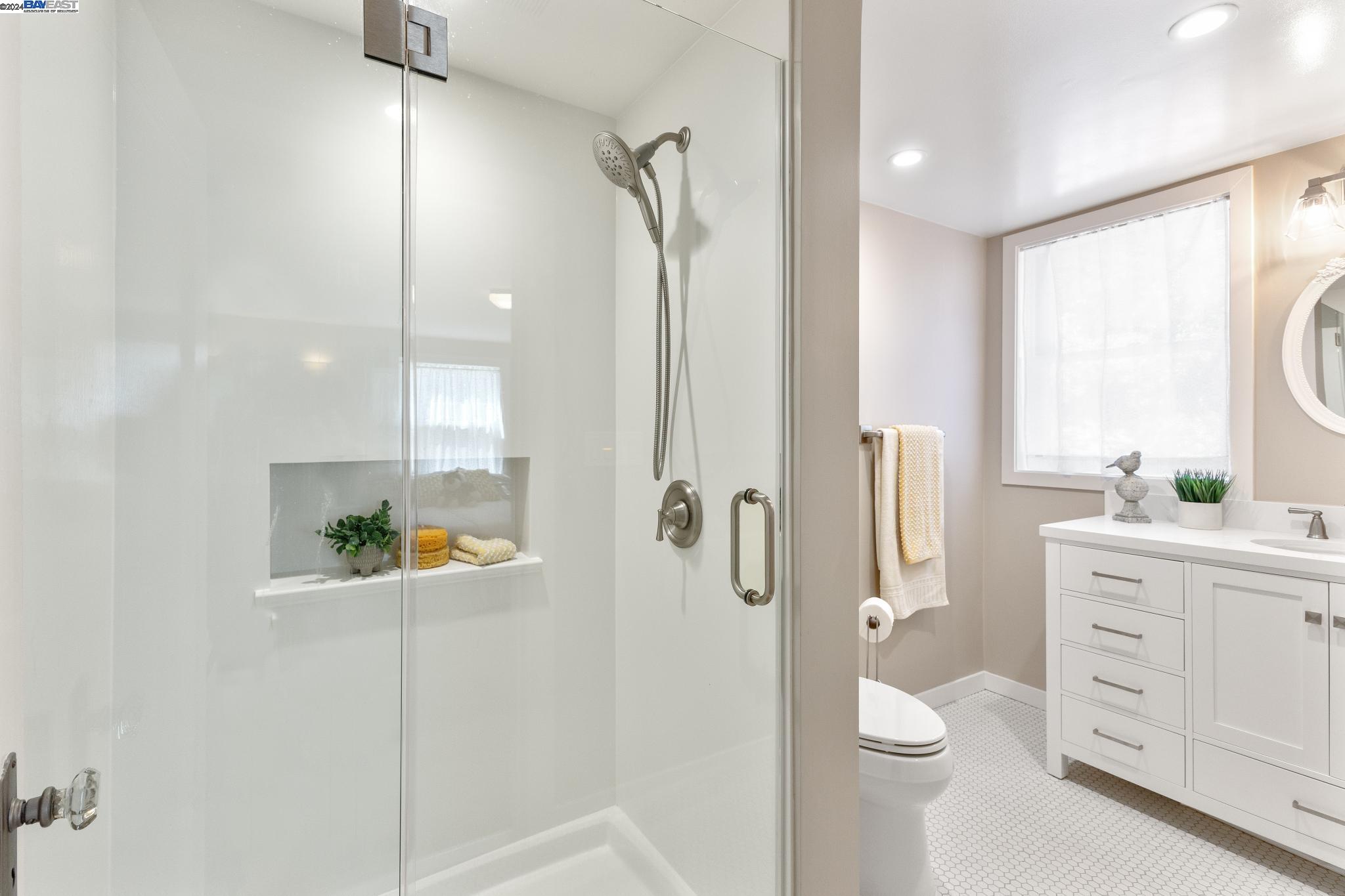 Detail Gallery Image 39 of 59 For 1308 Saint Charles St, Alameda,  CA 94501 - 3 Beds | 2 Baths