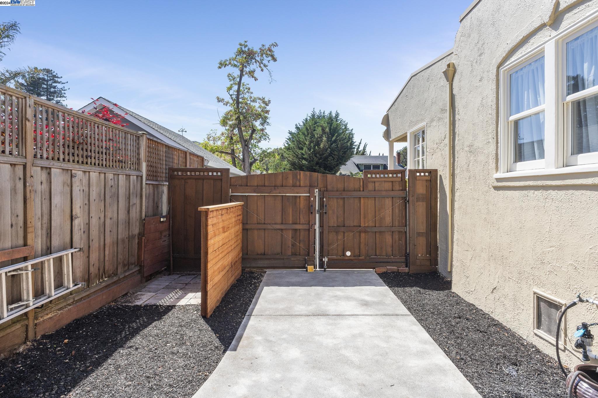 Detail Gallery Image 53 of 59 For 1308 Saint Charles St, Alameda,  CA 94501 - 3 Beds | 2 Baths