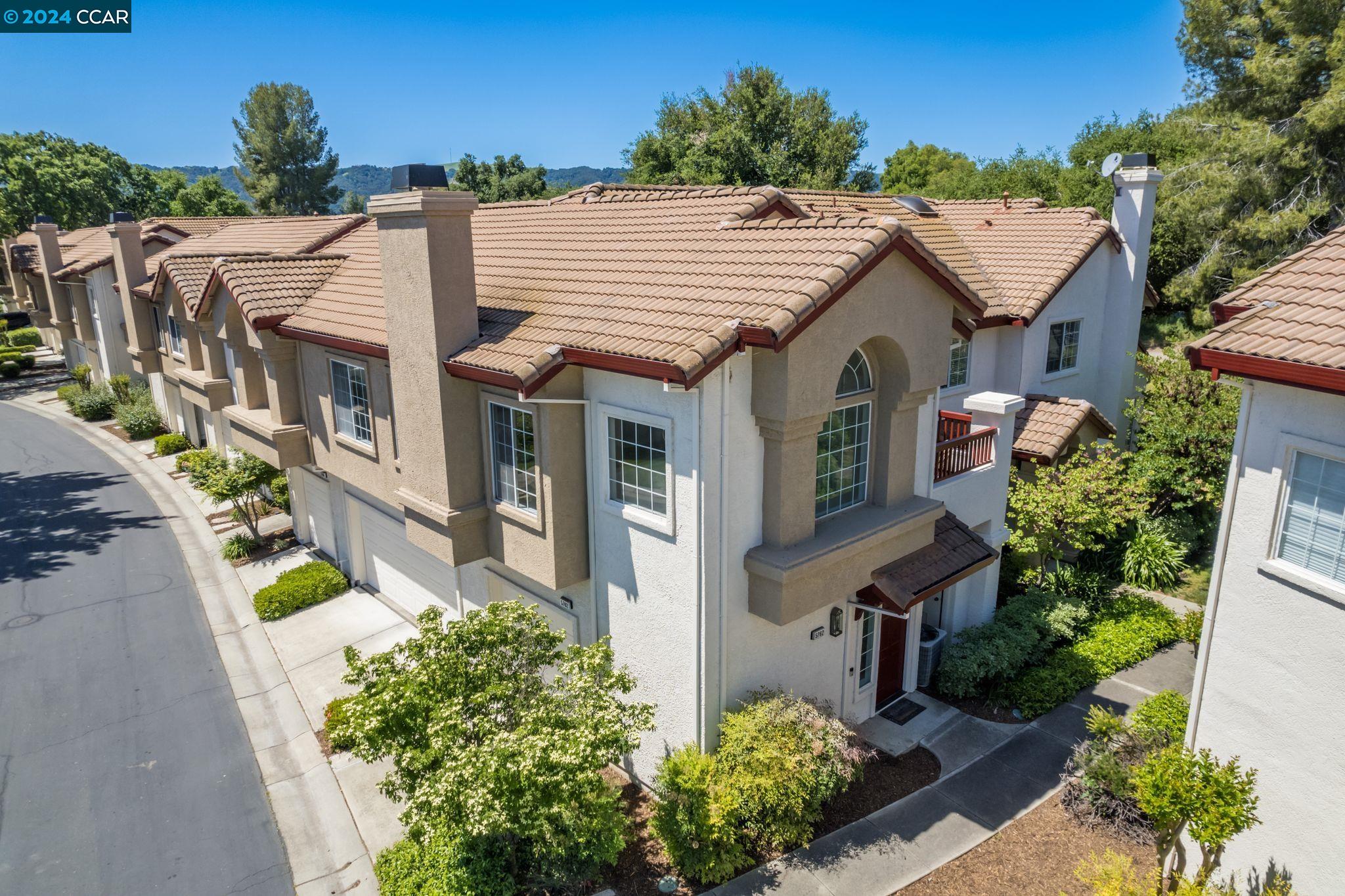 Detail Gallery Image 1 of 45 For 5762 Belleza Dr, Pleasanton,  CA 94588 - 2 Beds | 2 Baths