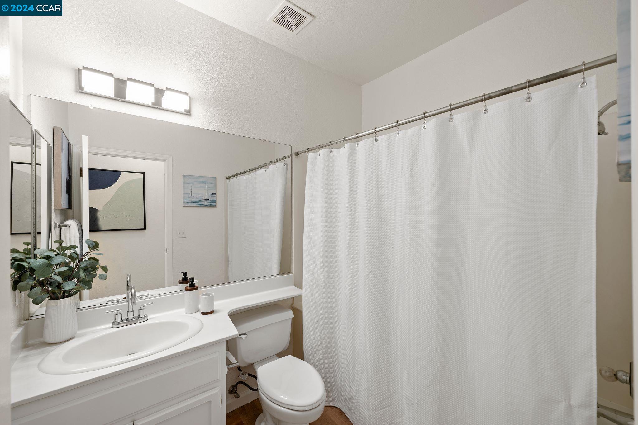 Detail Gallery Image 24 of 45 For 5762 Belleza Dr, Pleasanton,  CA 94588 - 2 Beds | 2 Baths