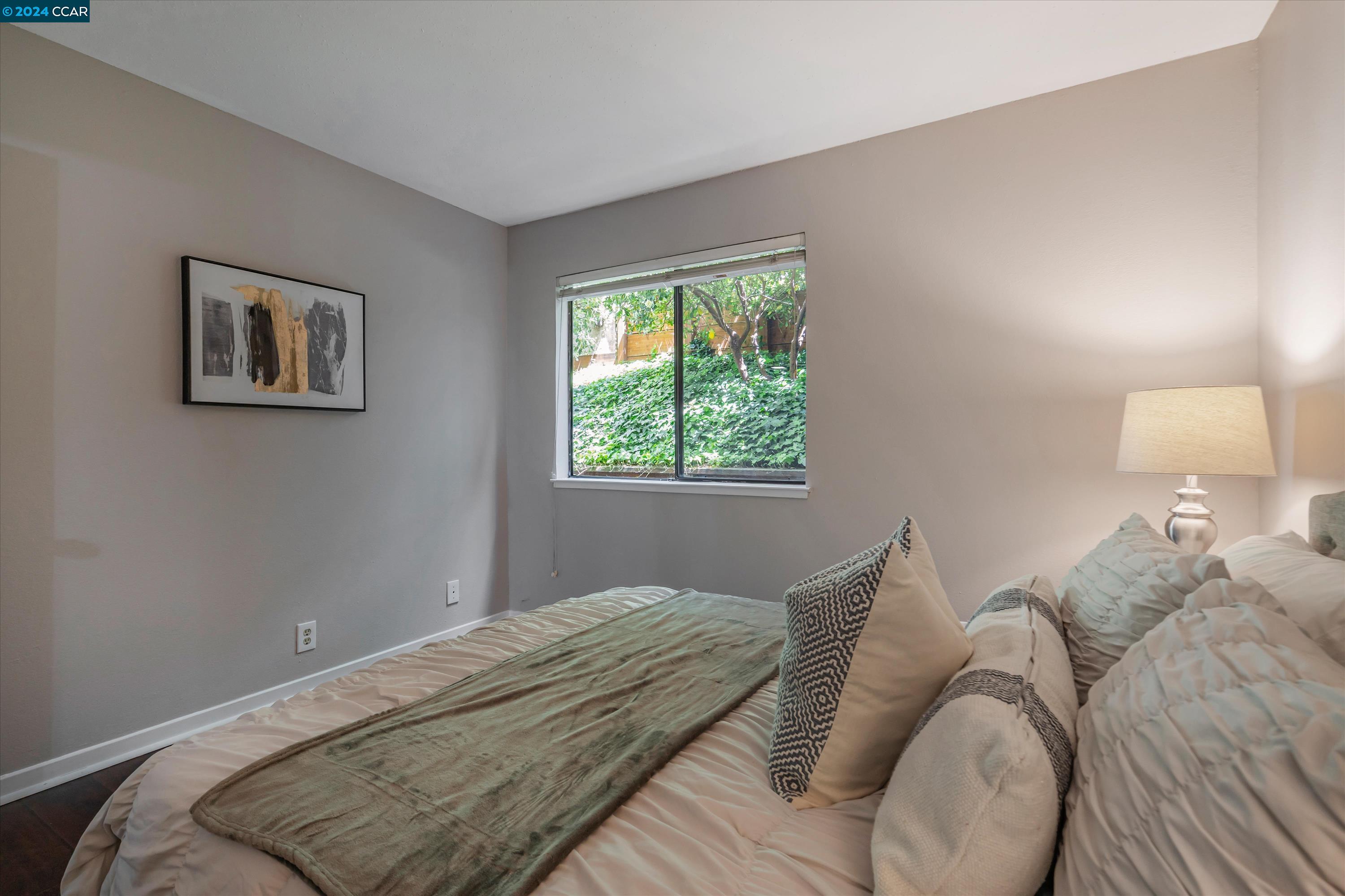 Detail Gallery Image 27 of 57 For 21117 Gary Dr #112,  Hayward,  CA 94546 - 3 Beds | 2 Baths