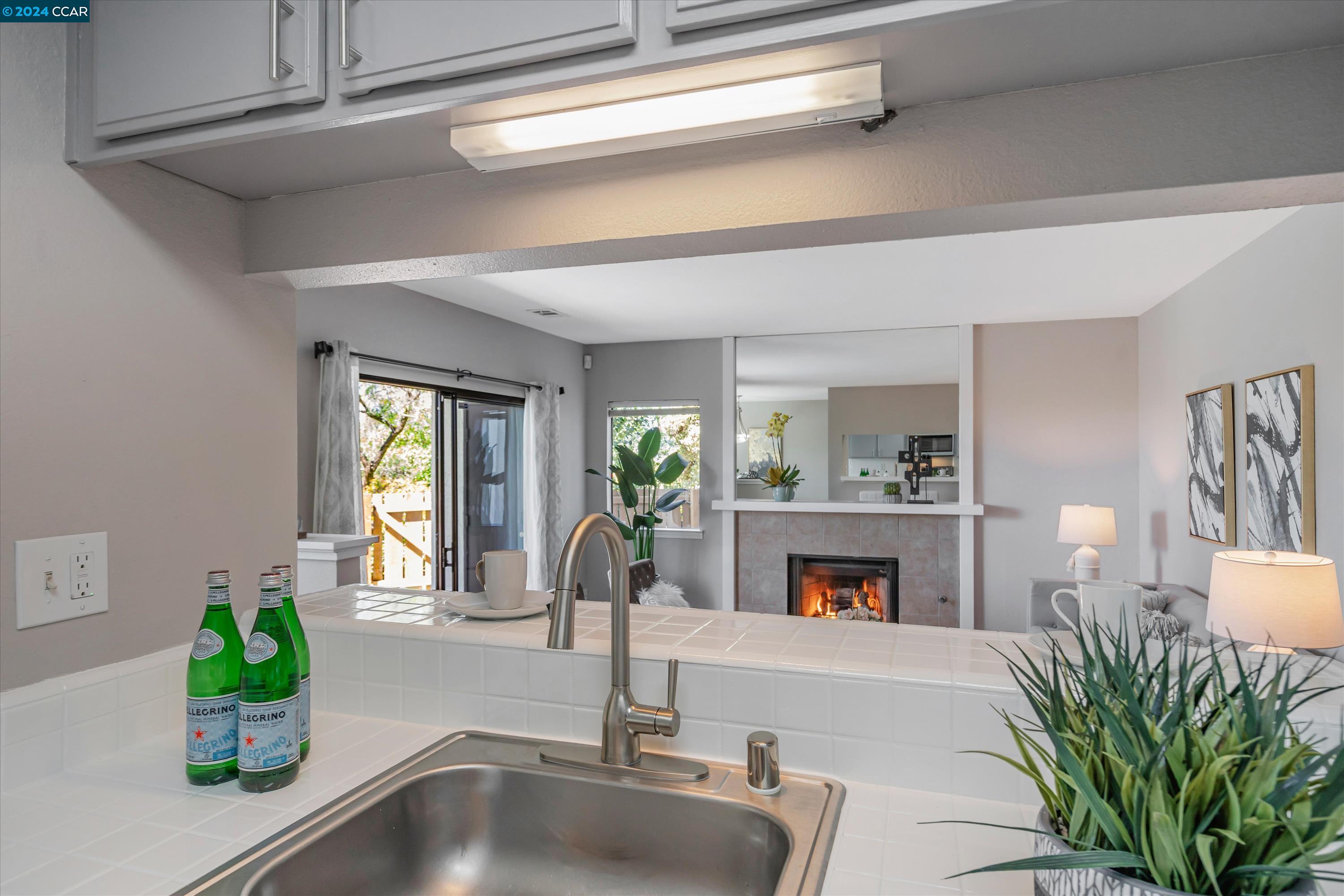 Photo #6: 41058370 Listing 
