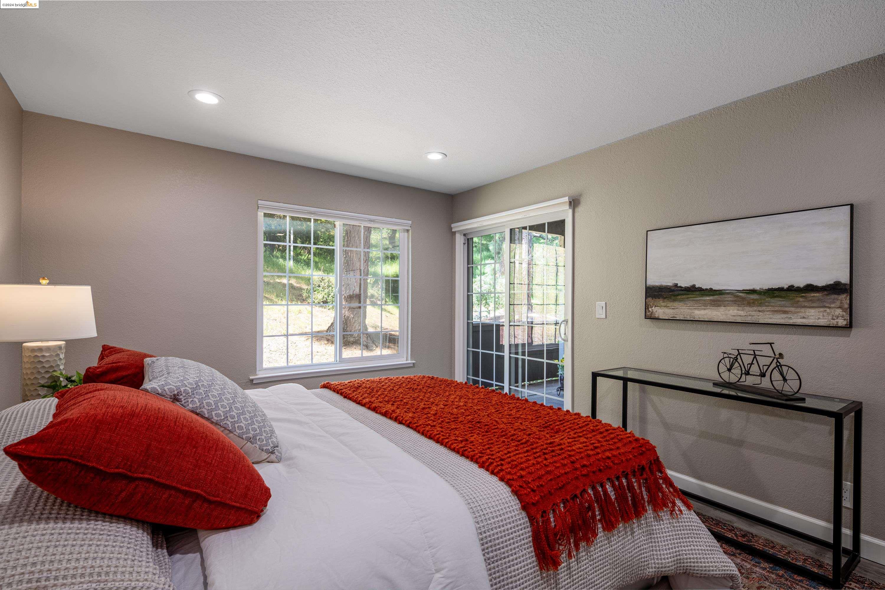 Detail Gallery Image 18 of 30 For 475 Canyon Oaks Dr #APT C,  Oakland,  CA 94605 - 2 Beds | 2 Baths