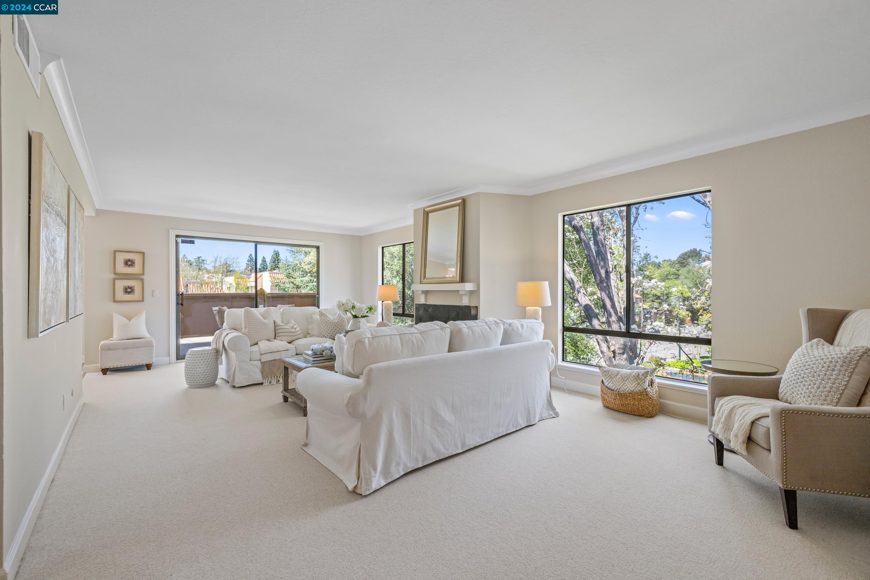 Detail Gallery Image 1 of 1 For 340 N Civic Dr #306,  Walnut Creek,  CA 94596 - 2 Beds | 2 Baths
