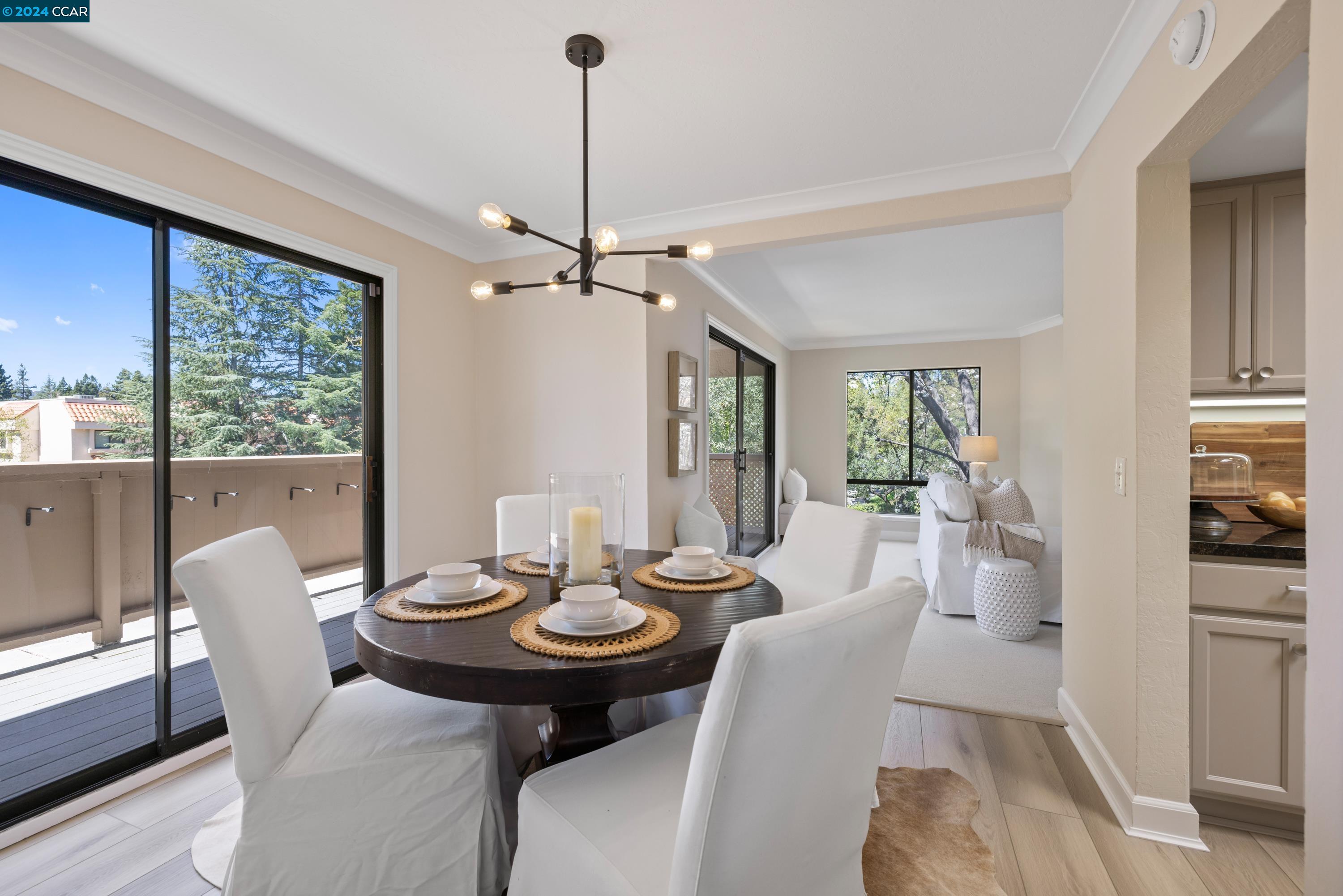 Detail Gallery Image 7 of 18 For 340 N Civic Dr #306,  Walnut Creek,  CA 94596 - 2 Beds | 2 Baths