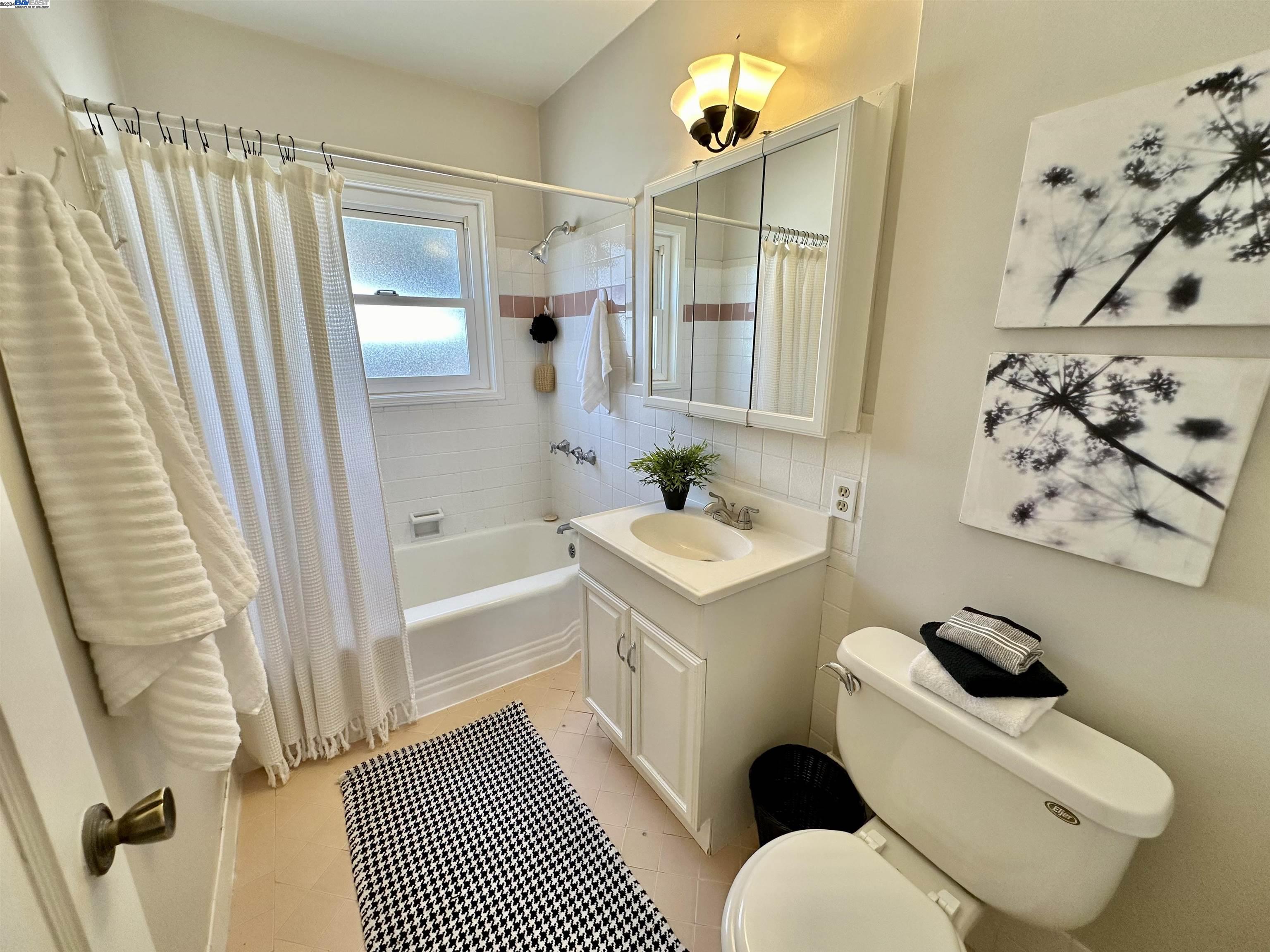 Detail Gallery Image 24 of 46 For 857 Lafayette Ave, San Leandro,  CA 94577 - 2 Beds | 1 Baths