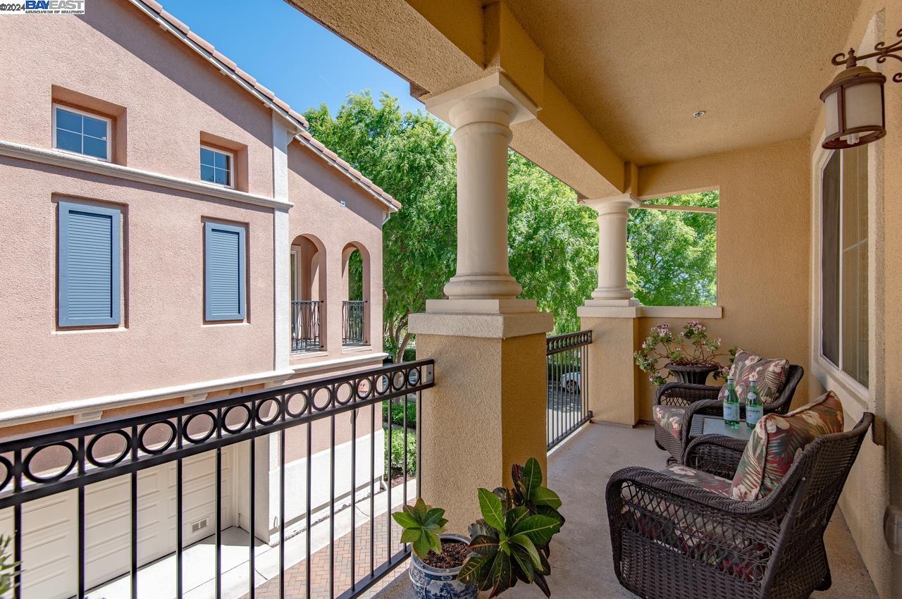 Detail Gallery Image 16 of 29 For 560 Dovecote Lane #1,  Livermore,  CA 94551 - 2 Beds | 2 Baths