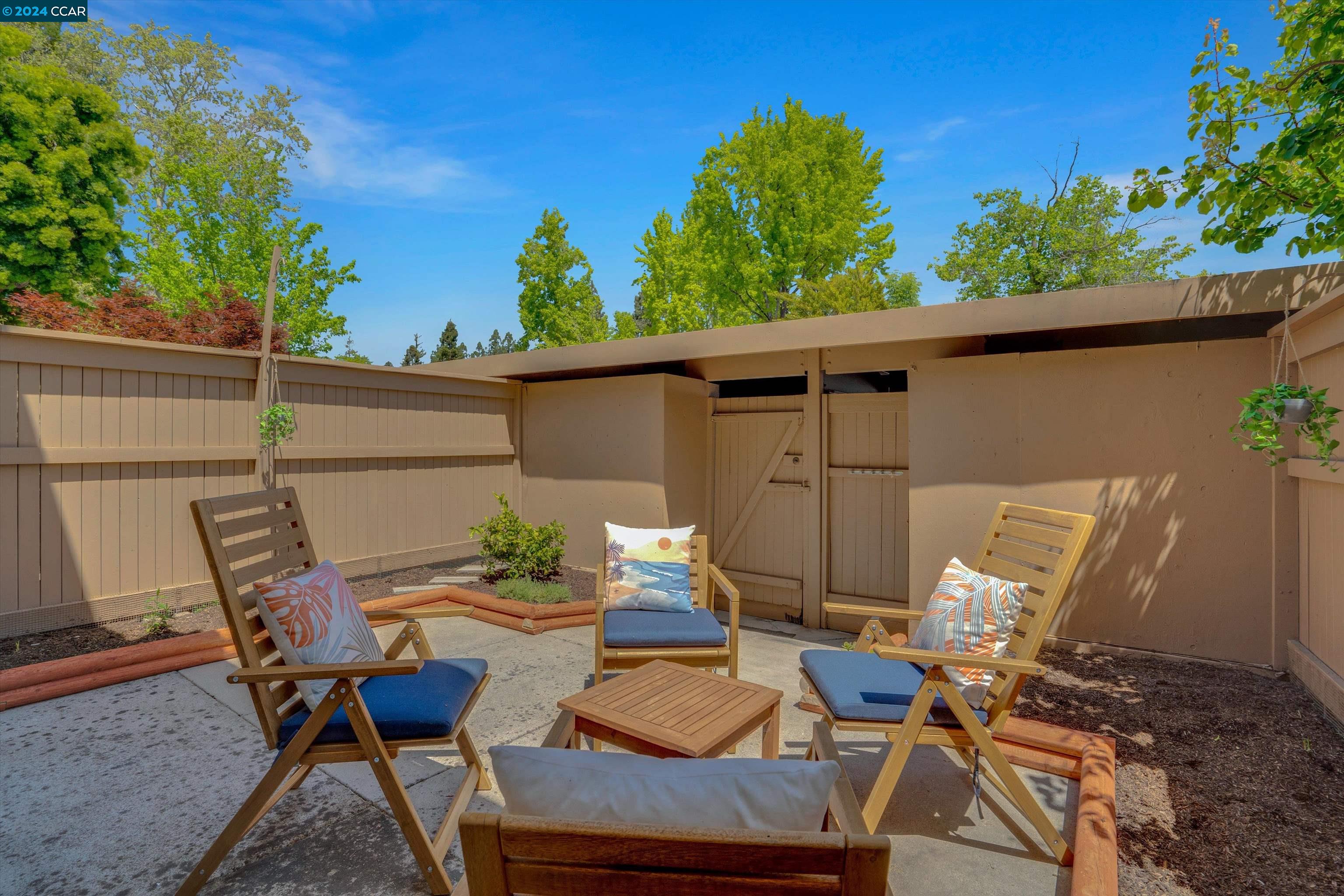 Detail Gallery Image 27 of 34 For 1880 Pomar Way, Walnut Creek,  CA 94598 - 2 Beds | 1/1 Baths
