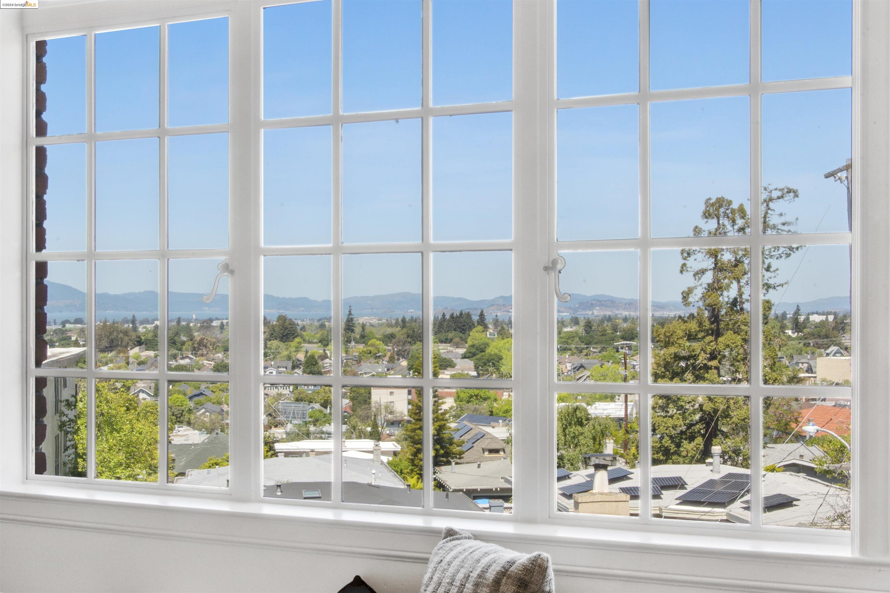 Detail Gallery Image 31 of 60 For 5301 Broadway Terrace #10,  Oakland,  CA 94618 - 2 Beds | 2 Baths