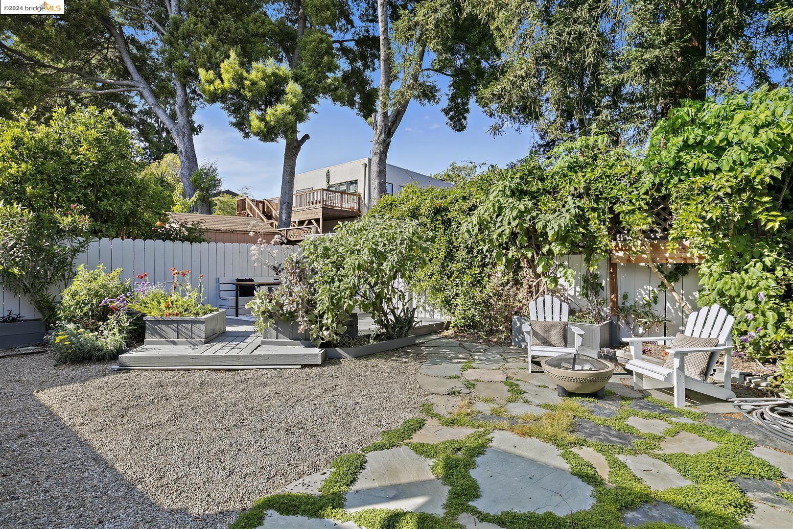 Detail Gallery Image 32 of 41 For 5440 Brookdale Ave, Oakland,  CA 94619 - 3 Beds | 2 Baths