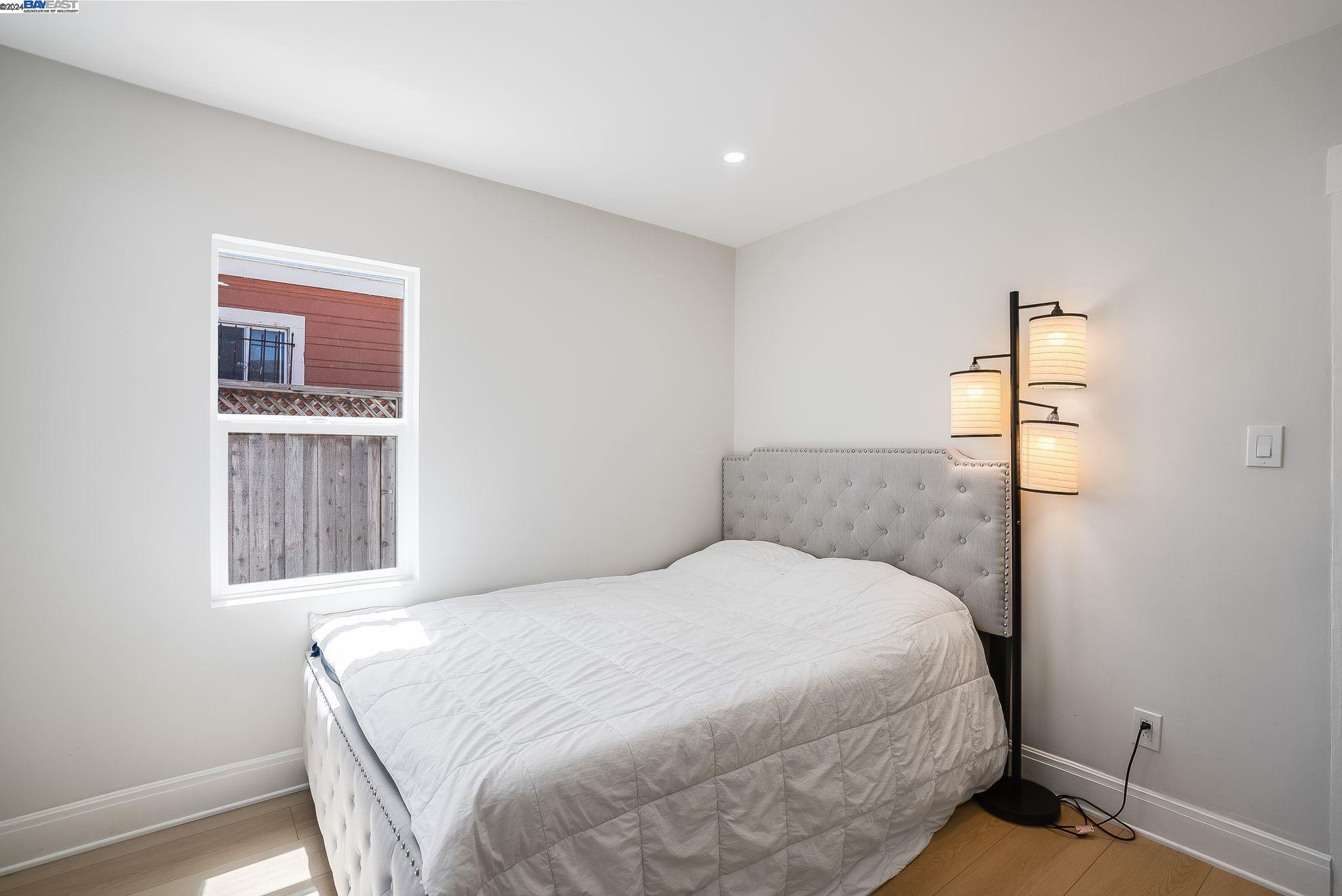 Detail Gallery Image 22 of 33 For 2038 E East 28th Street, Oakland,  CA 94606 - 2 Beds | 1 Baths