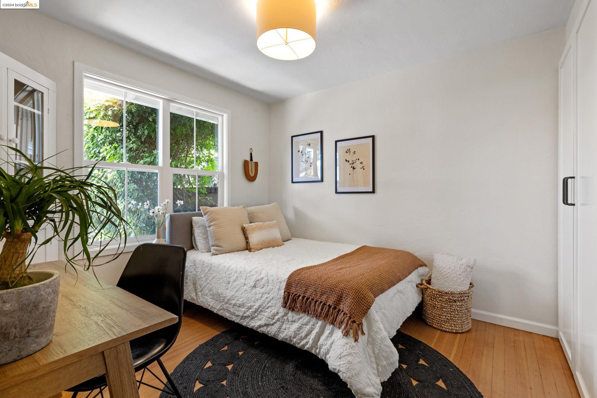 Detail Gallery Image 18 of 32 For 218 Brush Street #C,  Alameda,  CA 94501 - 2 Beds | 1 Baths