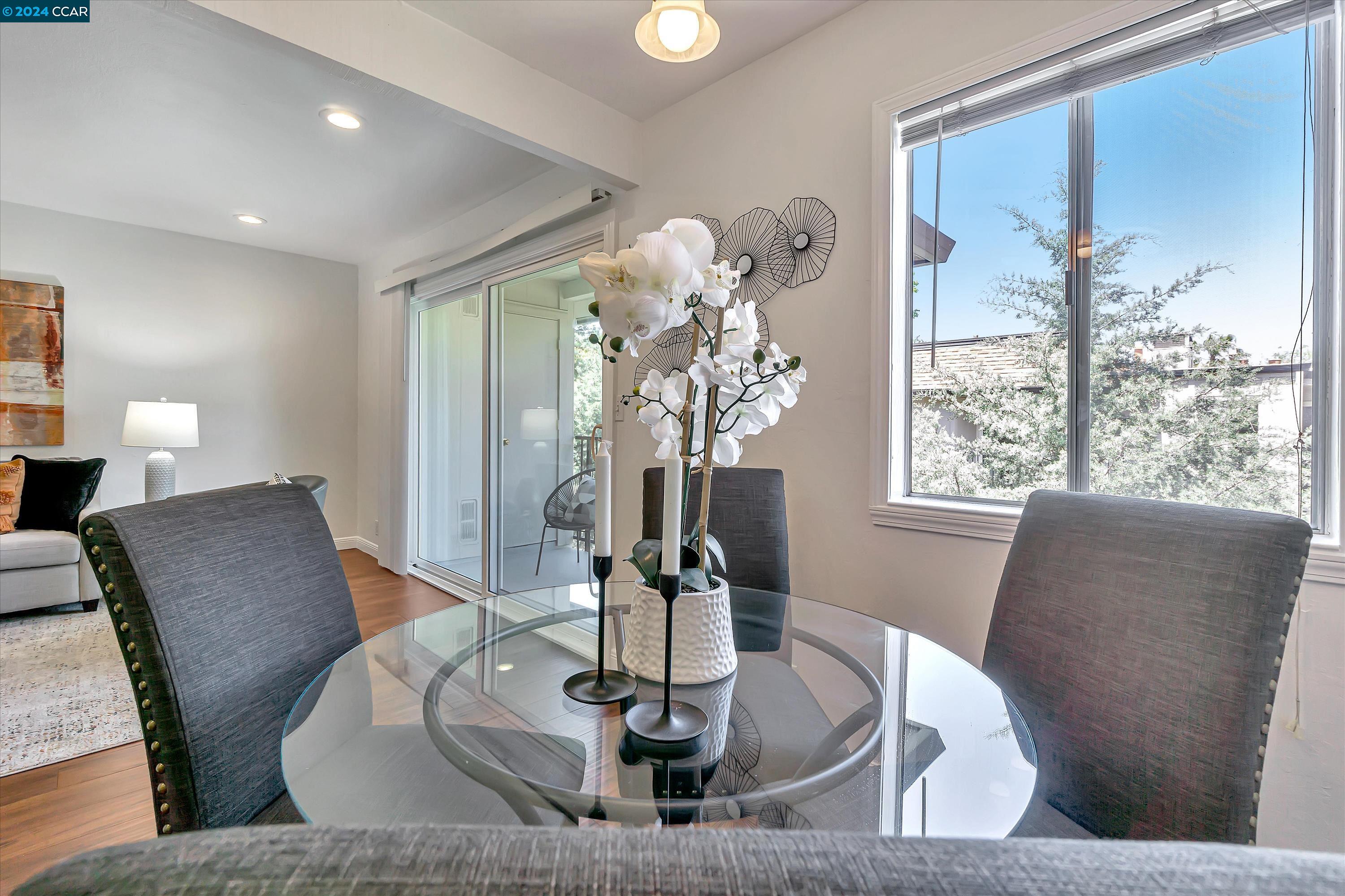 Photo #3: 41058454 Listing 