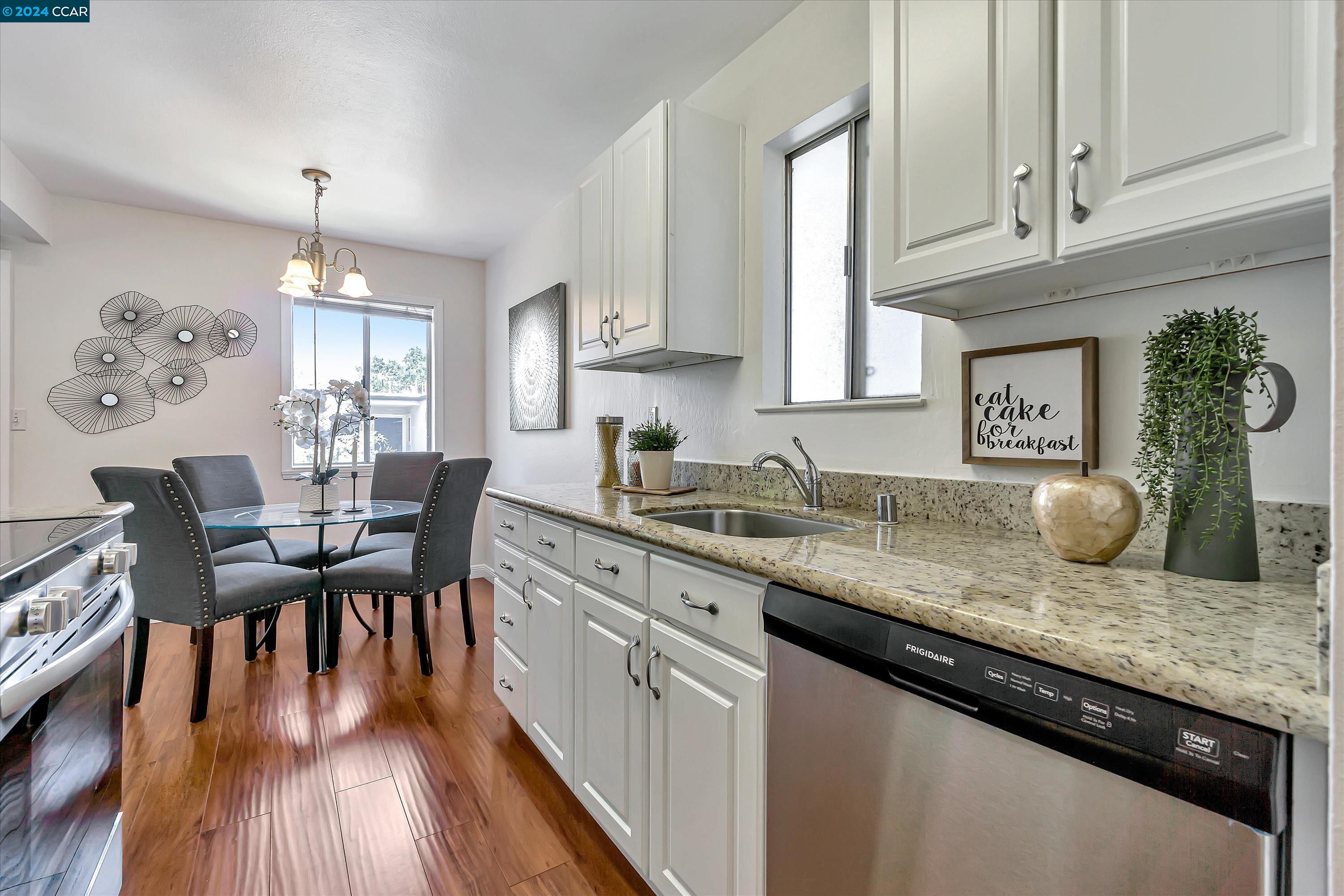 Photo #6: 41058454 Listing 
