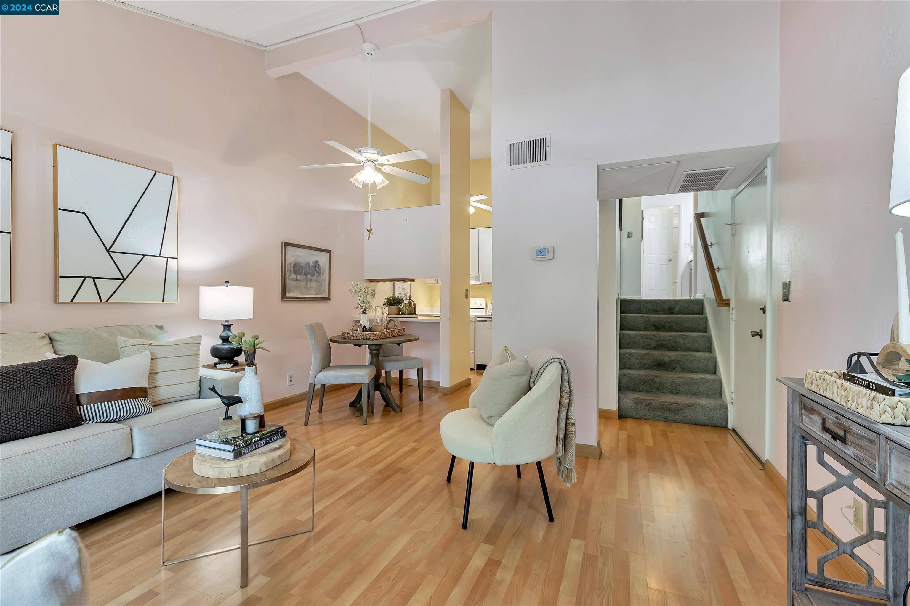 Photo #5: 41058458 Listing 
