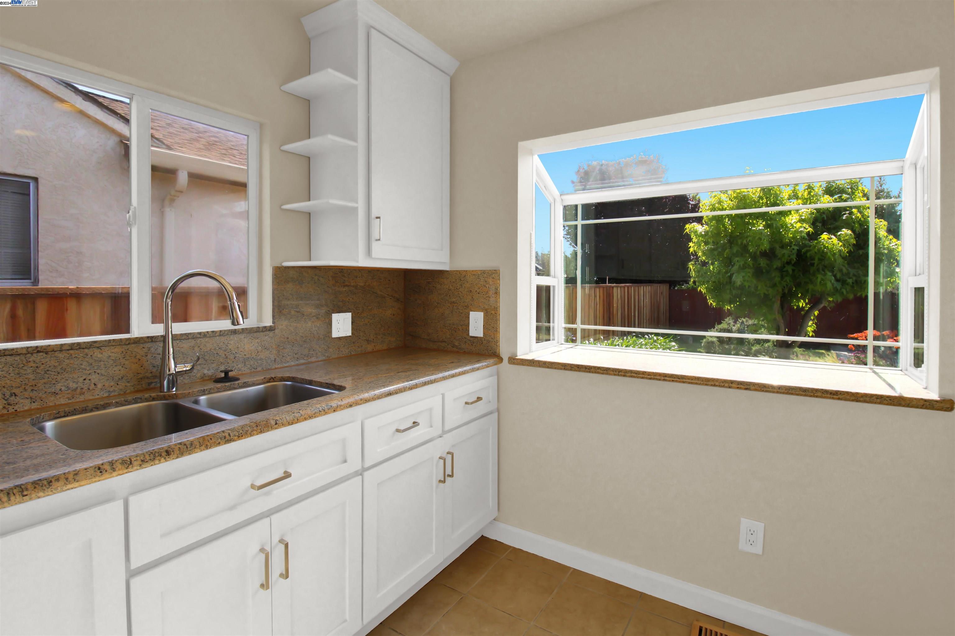 Detail Gallery Image 14 of 33 For 881 Billings Boulevard, San Leandro,  CA 94577-1318 - 2 Beds | 1 Baths