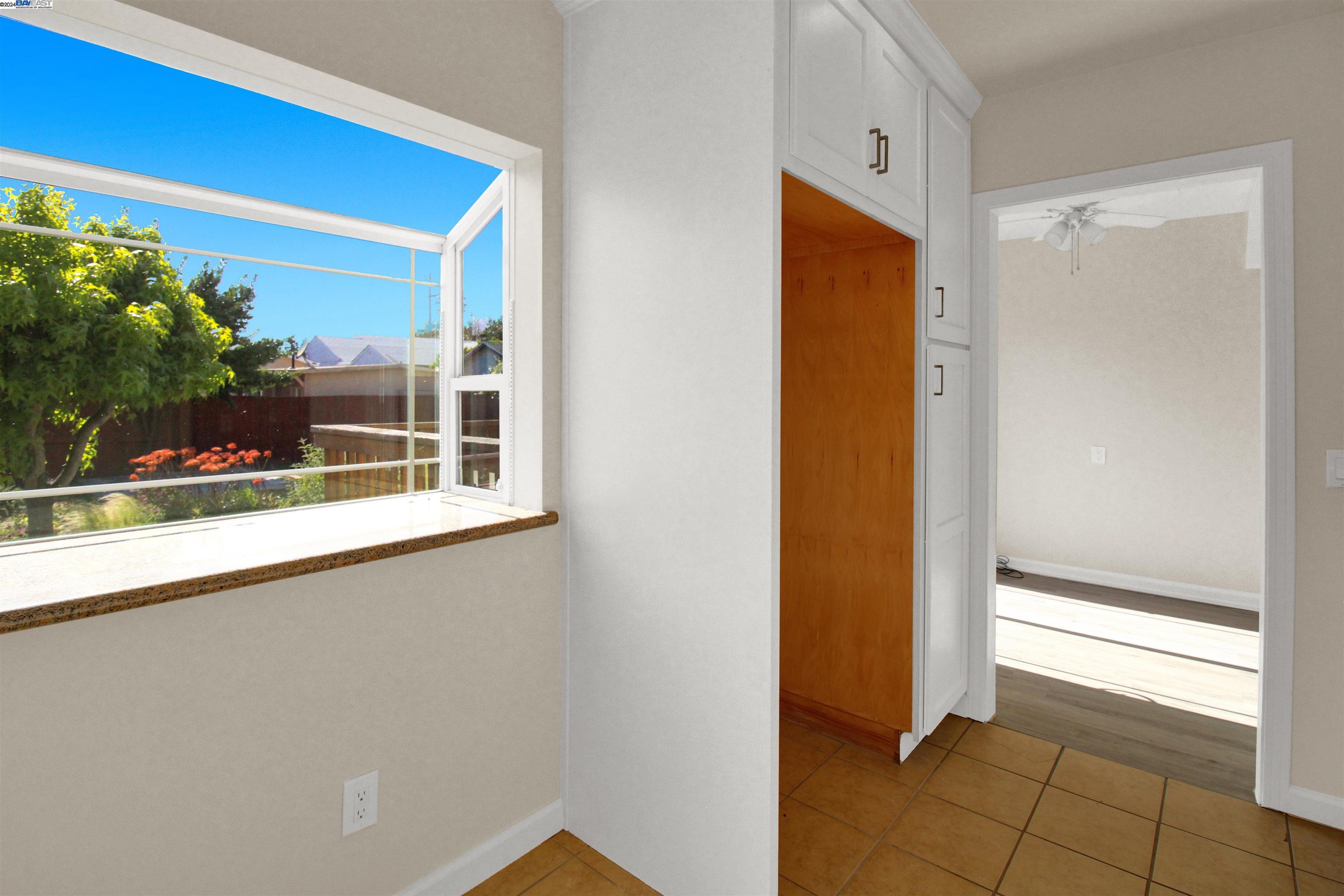 Detail Gallery Image 17 of 33 For 881 Billings Boulevard, San Leandro,  CA 94577-1318 - 2 Beds | 1 Baths