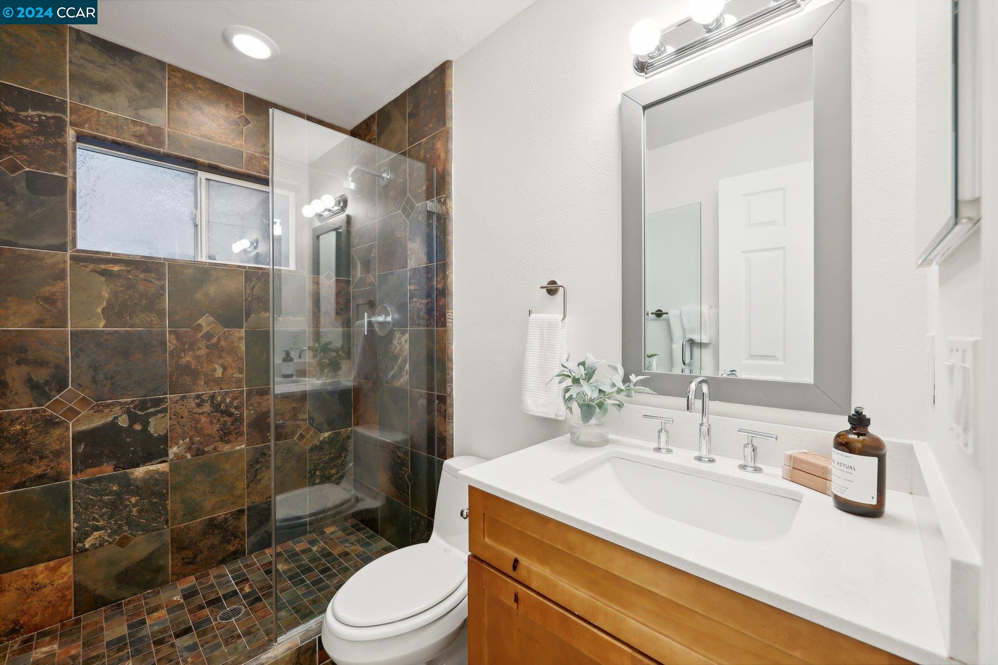 Detail Gallery Image 15 of 36 For 101 Panoramic Way, Walnut Creek,  CA 94595 - 4 Beds | 2 Baths