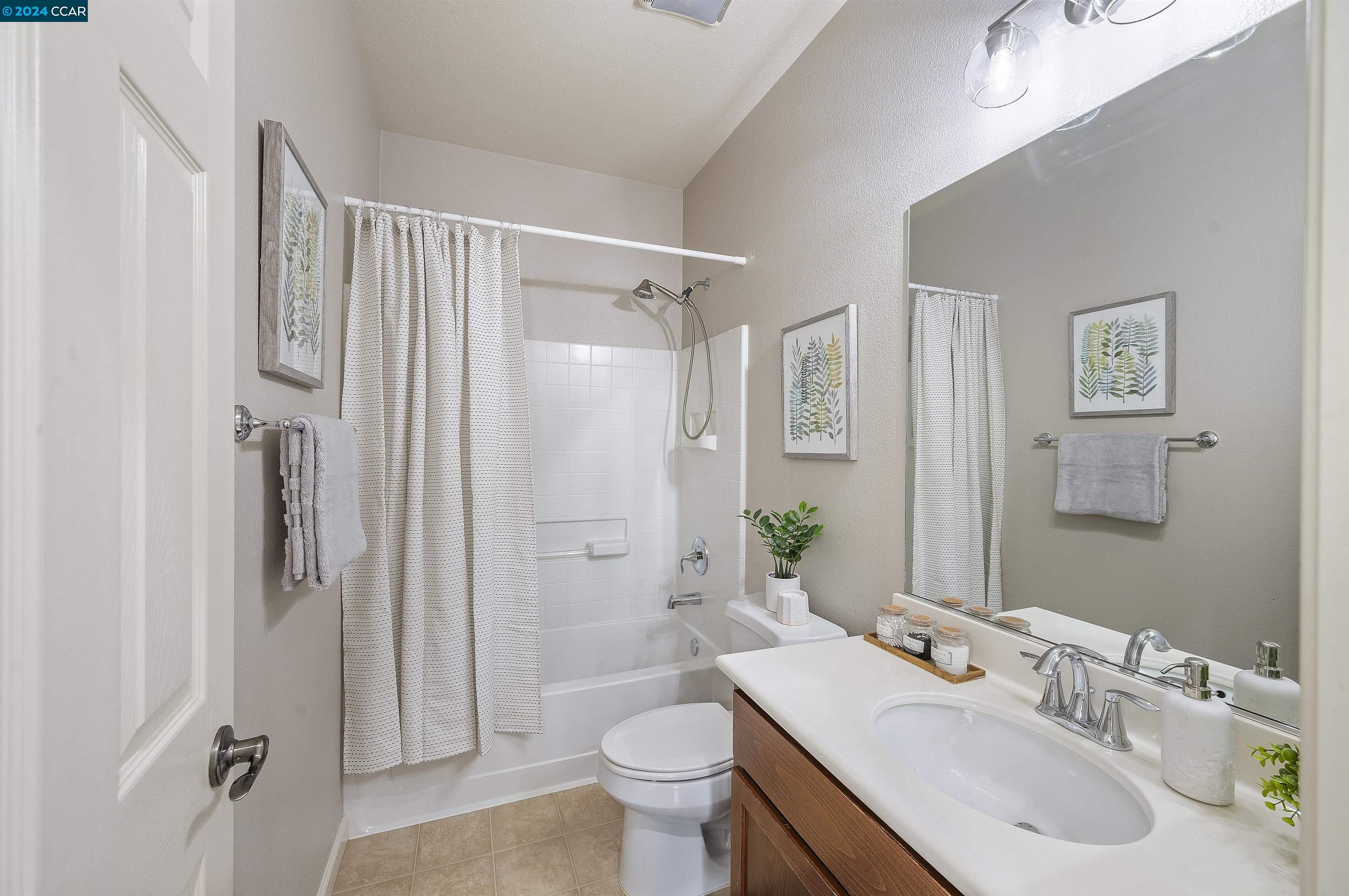 Detail Gallery Image 44 of 57 For 664 Falling Star Dr, Martinez,  CA 94553 - 3 Beds | 2/1 Baths