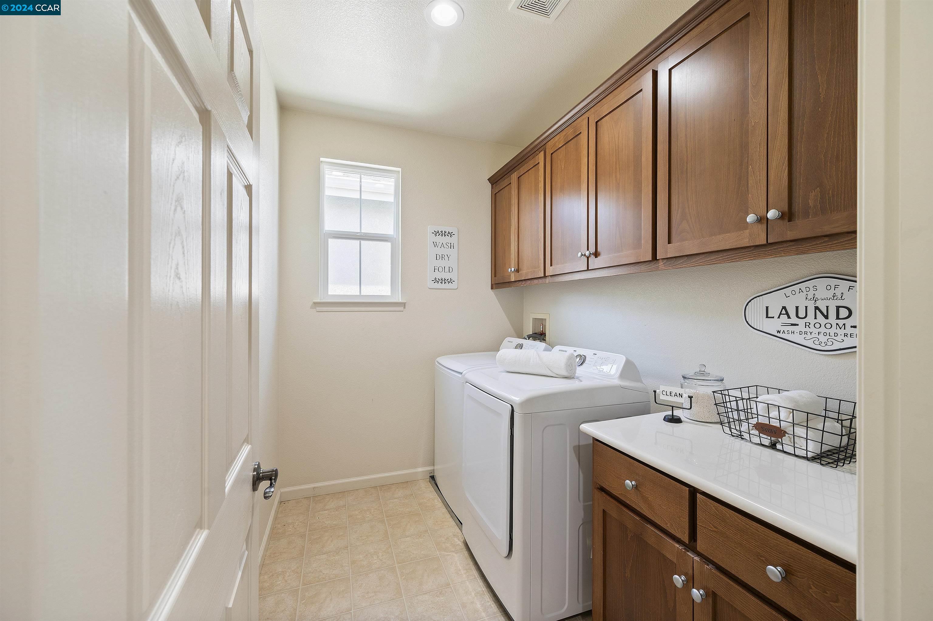 Detail Gallery Image 49 of 57 For 664 Falling Star Dr, Martinez,  CA 94553 - 3 Beds | 2/1 Baths
