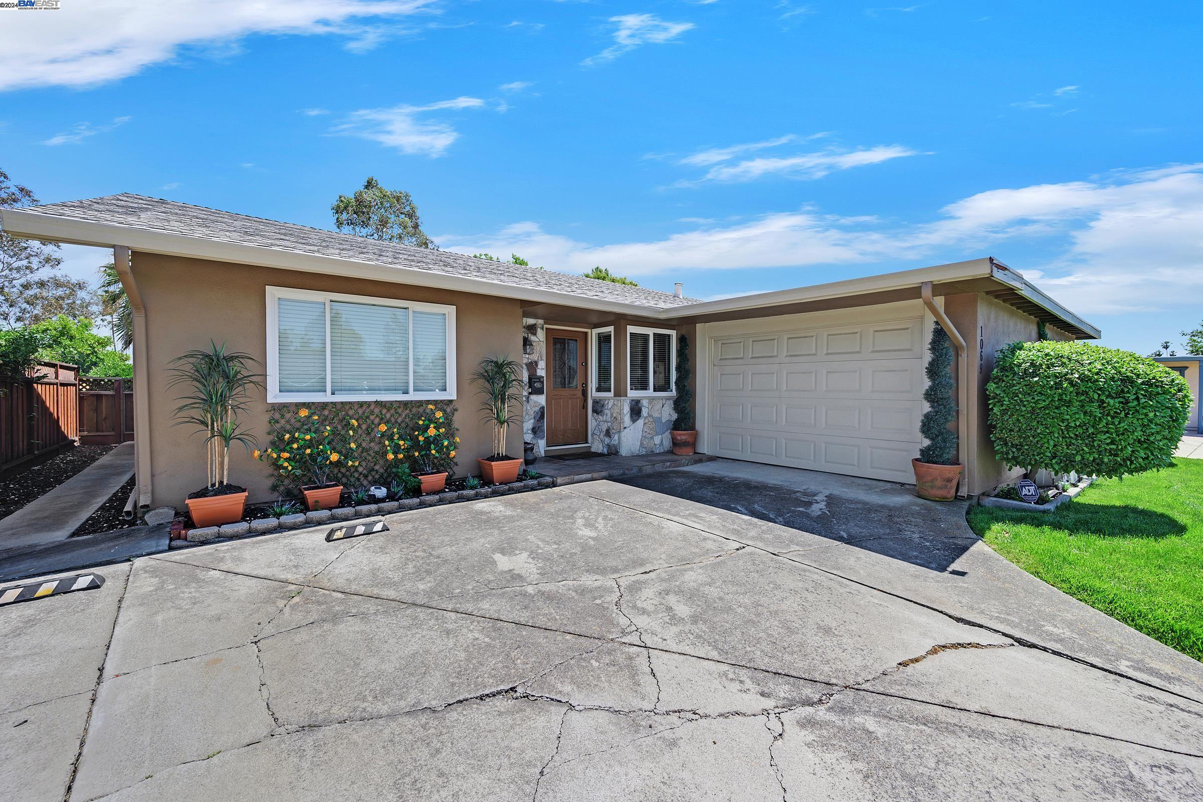 Detail Gallery Image 1 of 1 For 1069 Marigold Rd, Livermore,  CA 94551 - 2 Beds | 2 Baths