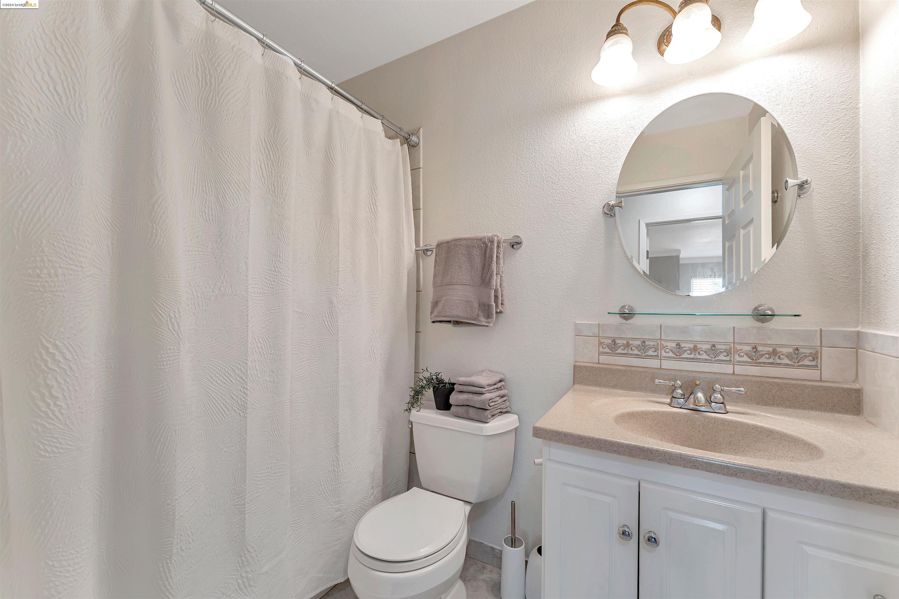 Detail Gallery Image 31 of 38 For 5335 Broadway Terrace #303,  Oakland,  CA 94618-1406 - 1 Beds | 1 Baths