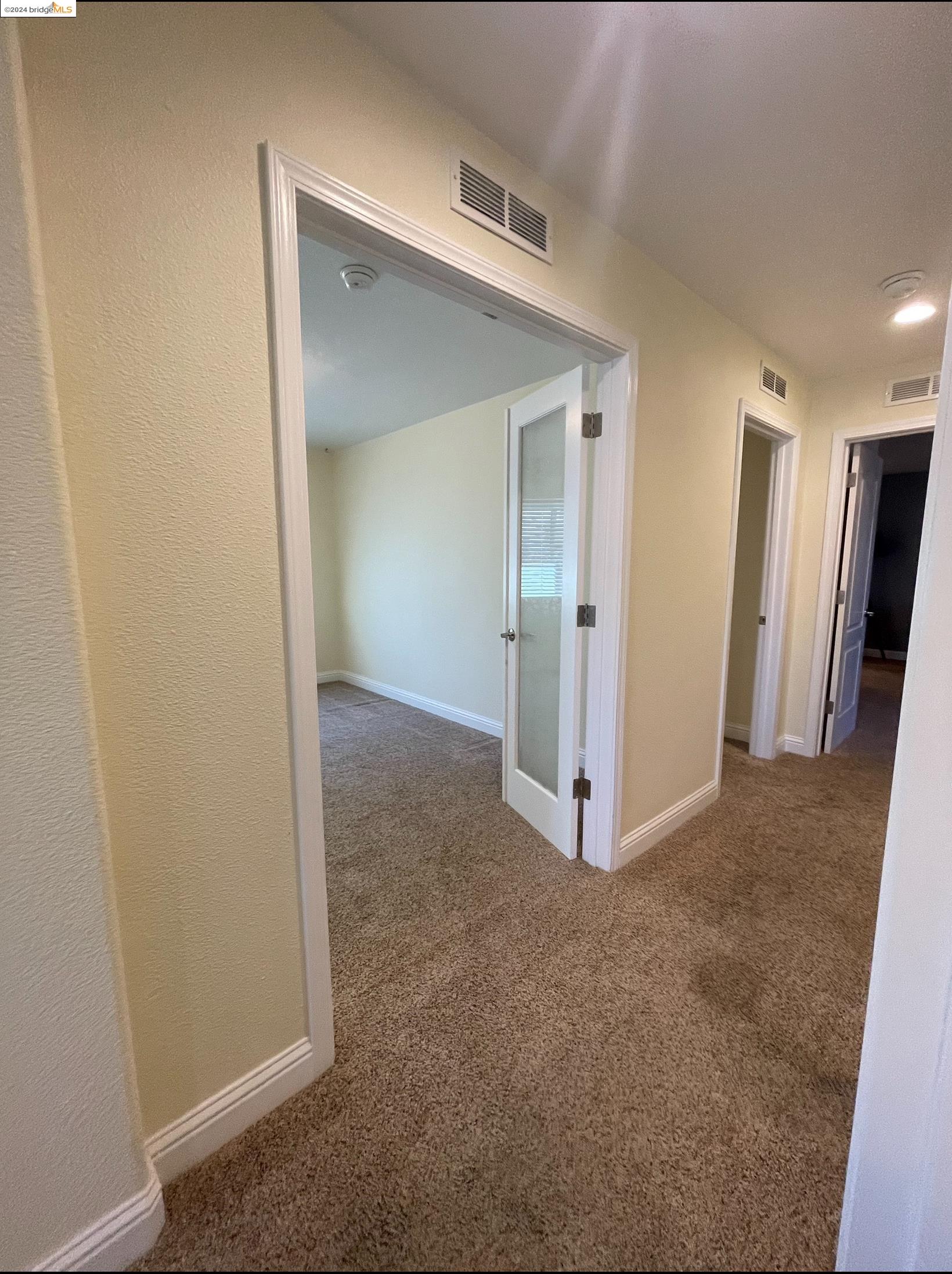 Detail Gallery Image 11 of 27 For 216 Maui Dr, Pittsburg,  CA 94565 - 3 Beds | 2 Baths