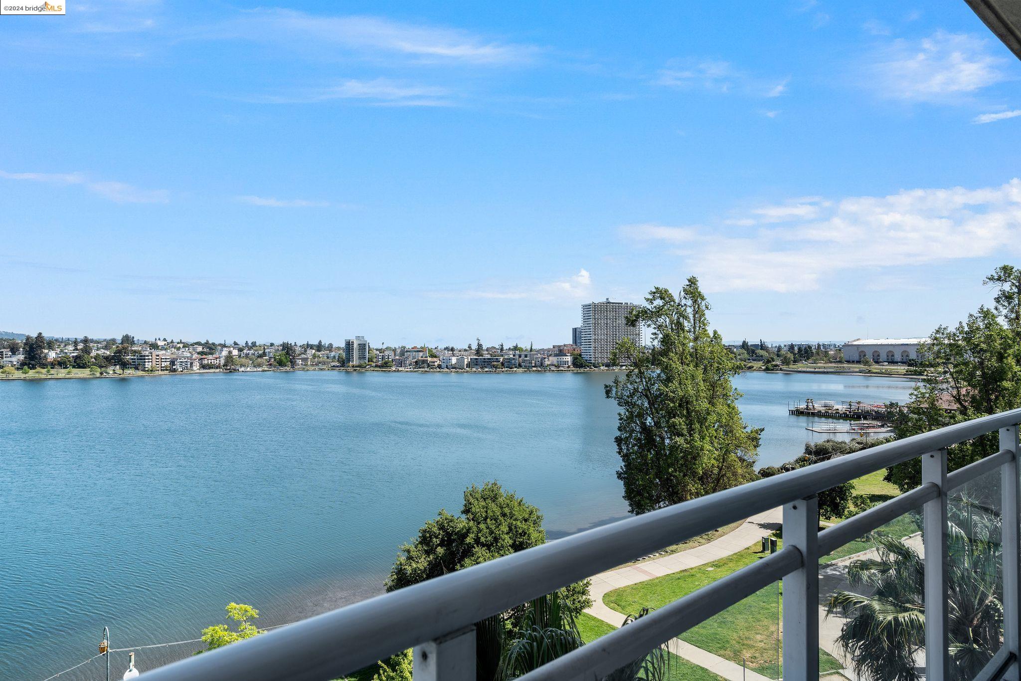 Detail Gallery Image 13 of 18 For 1 Lakeside Dr #616,  Oakland,  CA 94612 - 1 Beds | 1 Baths