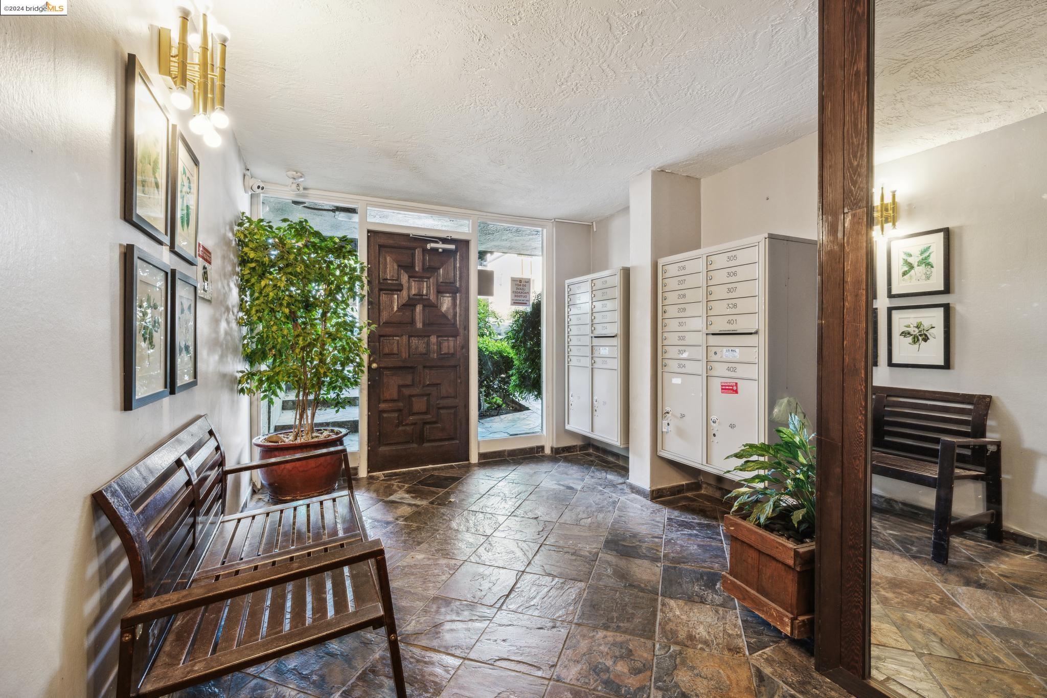 Detail Gallery Image 21 of 25 For 199 Montecito Ave #108,  Oakland,  CA 94610 - 1 Beds | 1 Baths