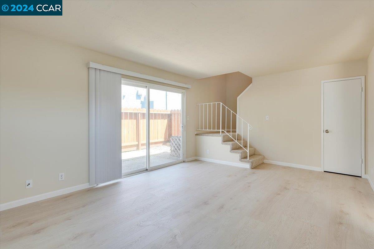 Photo #5: 41058533 Listing 