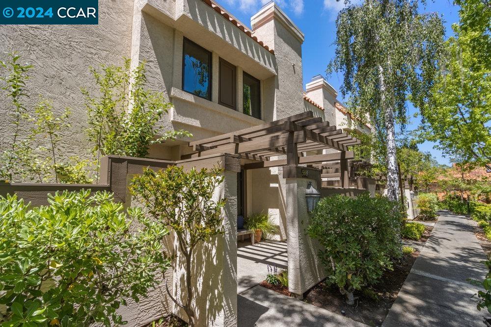 MLS: 41058549 Condo For Sale