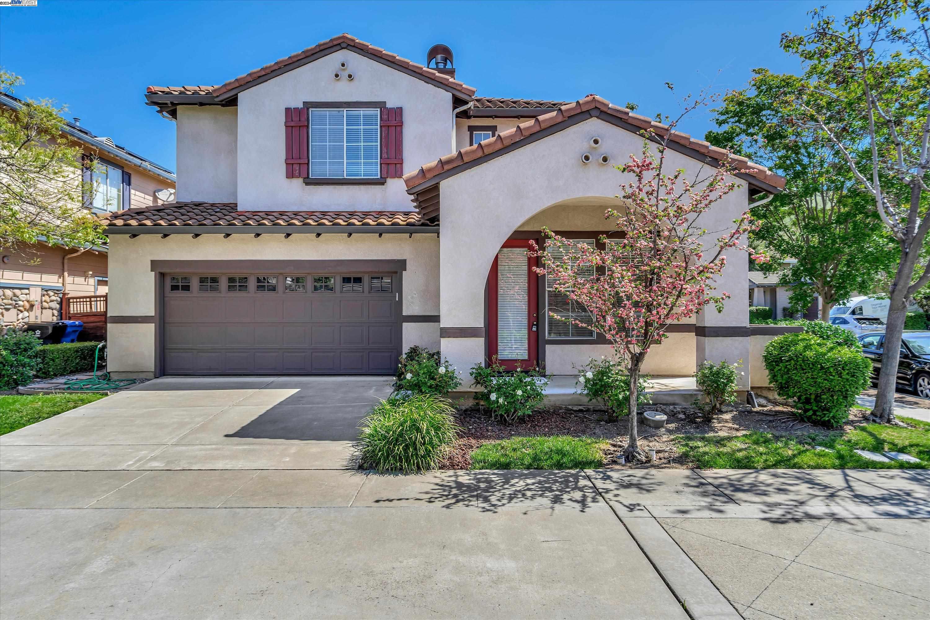 Detail Gallery Image 1 of 45 For 169 Black Mountain Circle, Fremont,  CA 94536 - 4 Beds | 3 Baths