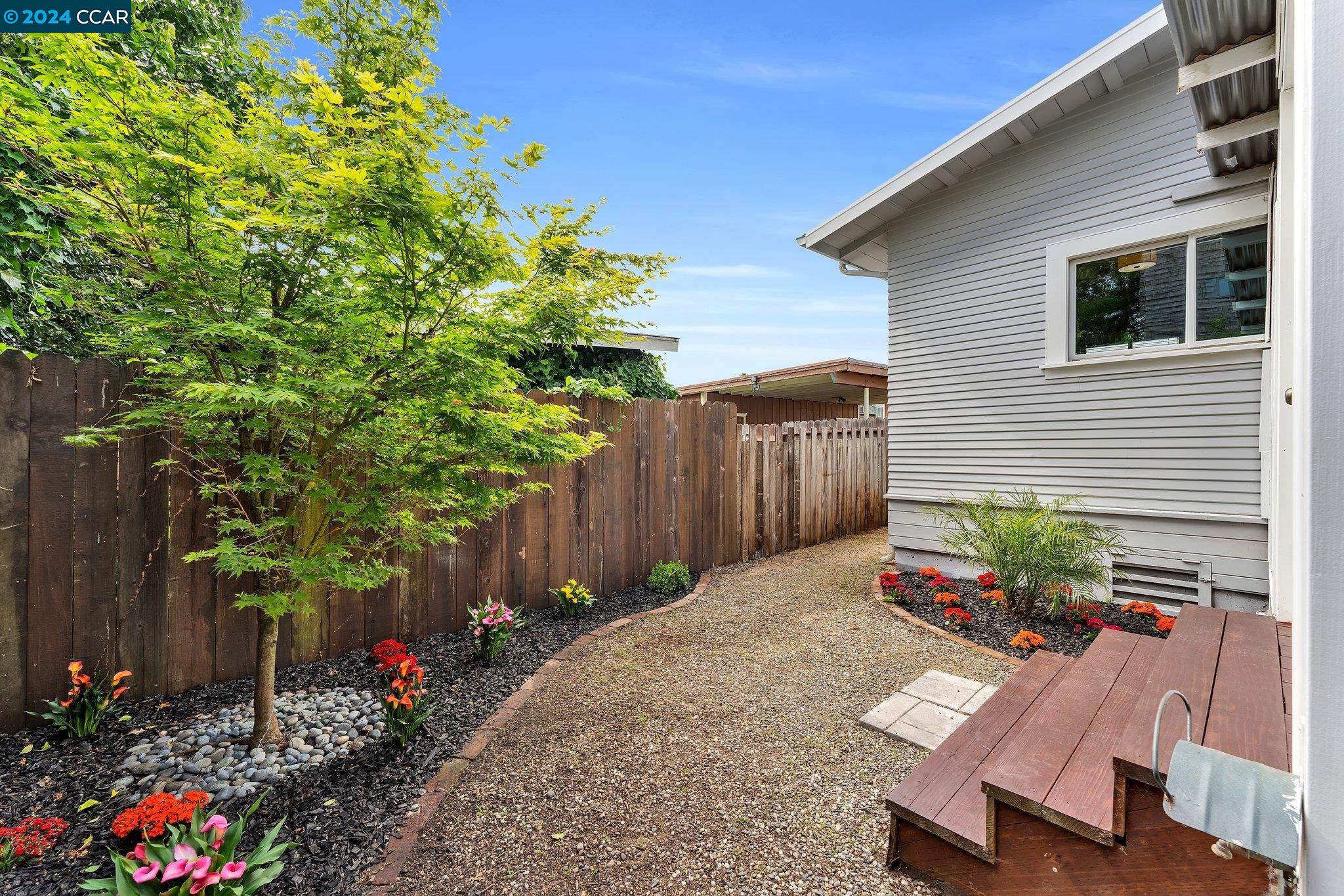 Detail Gallery Image 36 of 39 For 1226 Dwight Way, Berkeley,  CA 94702 - 3 Beds | 2 Baths