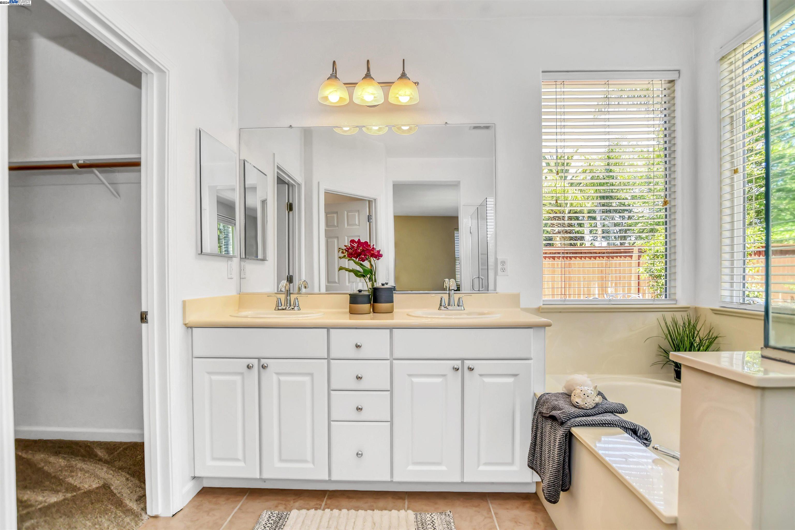 Detail Gallery Image 16 of 30 For 2627 Ranchwood Dr, Brentwood,  CA 94513 - 3 Beds | 2 Baths