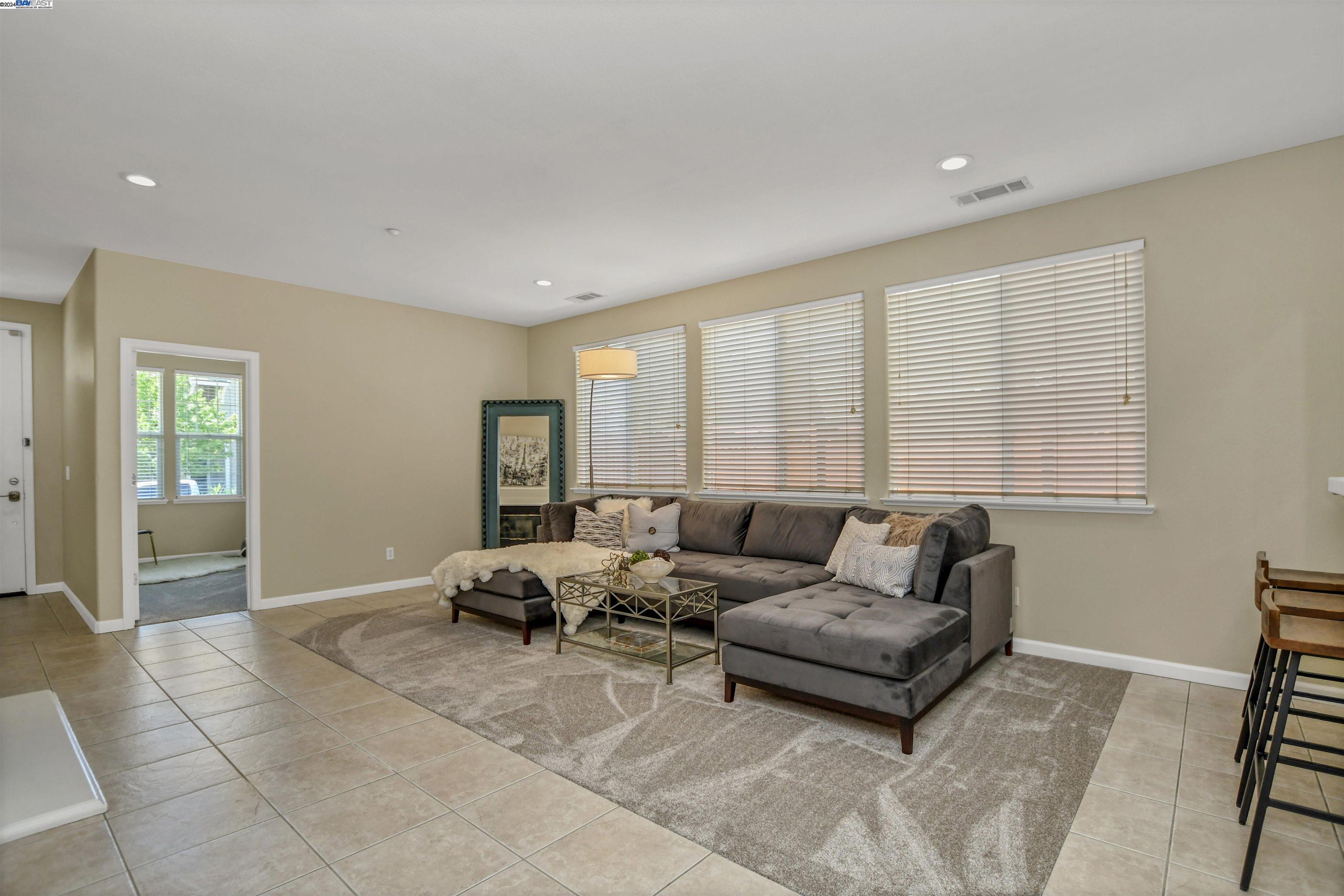 Detail Gallery Image 9 of 30 For 2627 Ranchwood Dr, Brentwood,  CA 94513 - 3 Beds | 2 Baths