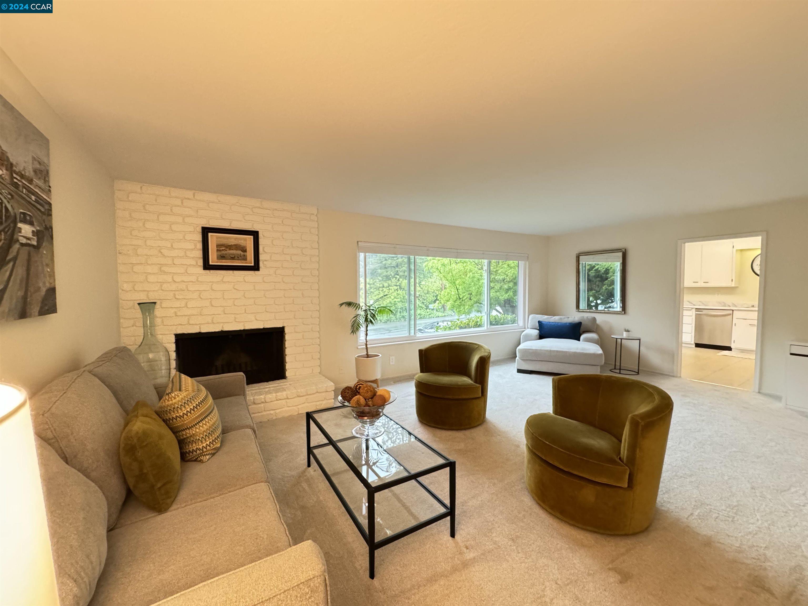 Detail Gallery Image 2 of 18 For 2145 Donald Dr #1,  Moraga,  CA 94556 - 2 Beds | 2 Baths