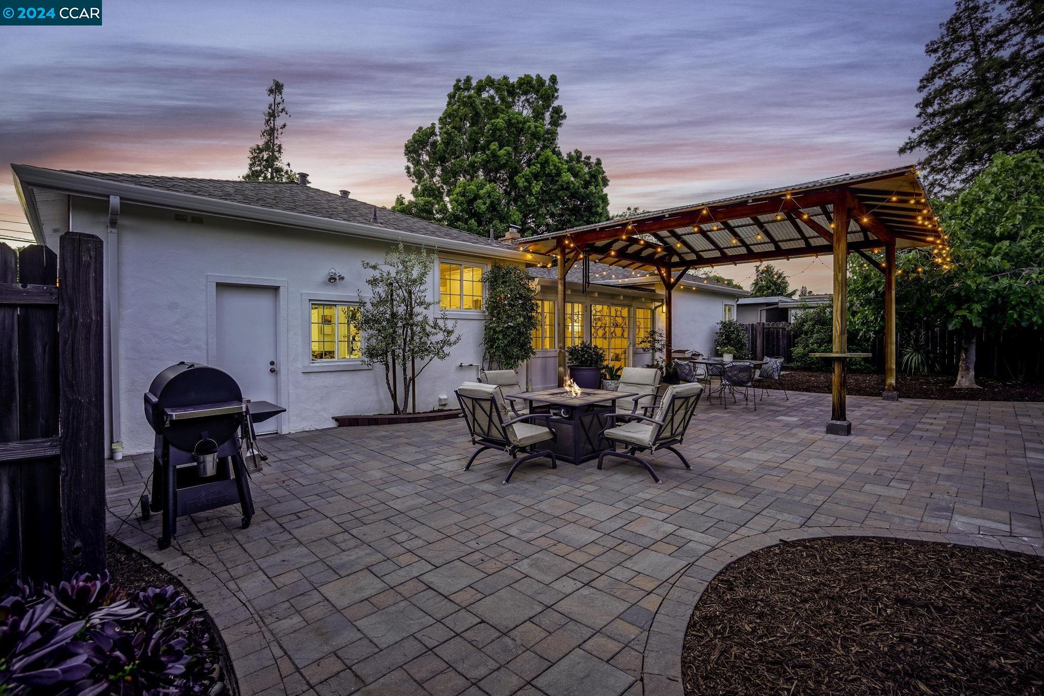 Detail Gallery Image 38 of 41 For 1398 Grove Way, Concord,  CA 94518-1240 - 2 Beds | 1 Baths