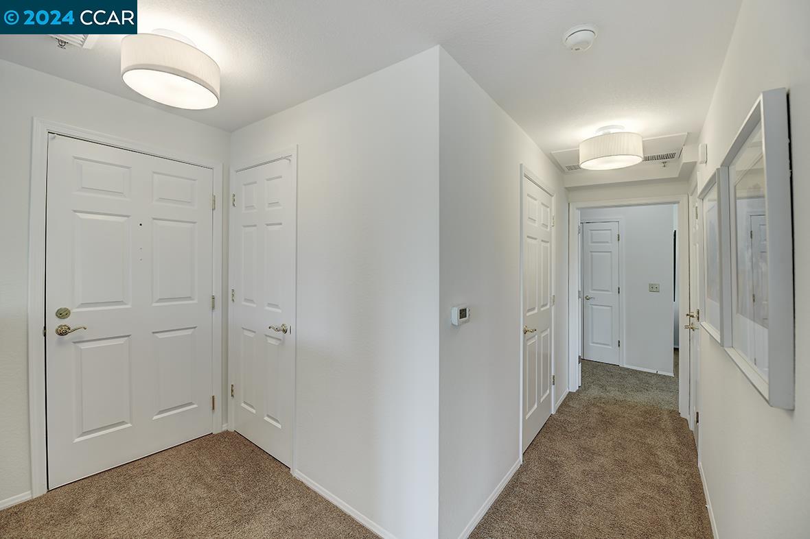 Detail Gallery Image 24 of 49 For 1860 Tice Creek Dr #1402,  Walnut Creek,  CA 94595 - 2 Beds | 2 Baths