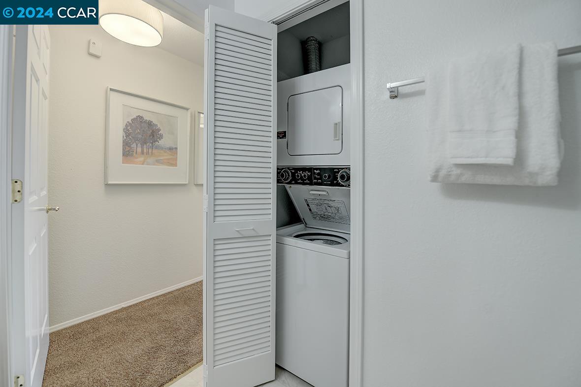 Detail Gallery Image 26 of 49 For 1860 Tice Creek Dr #1402,  Walnut Creek,  CA 94595 - 2 Beds | 2 Baths