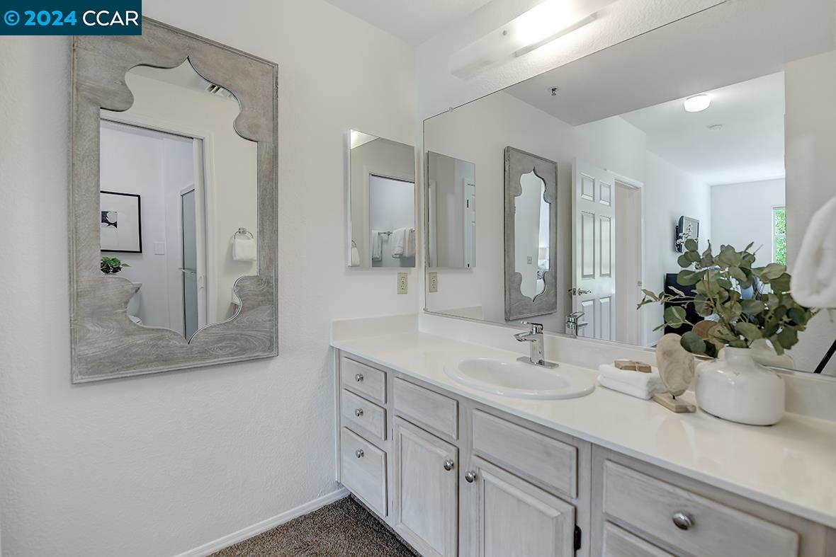 Detail Gallery Image 34 of 49 For 1860 Tice Creek Dr #1402,  Walnut Creek,  CA 94595 - 2 Beds | 2 Baths