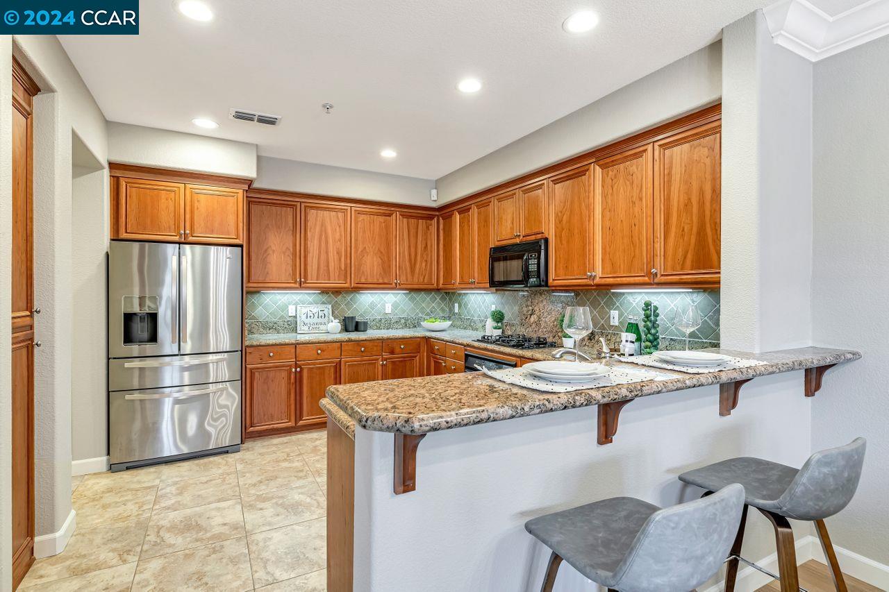 Detail Gallery Image 8 of 48 For 1513 Arianna Ln, San Ramon,  CA 94582 - 3 Beds | 2/1 Baths