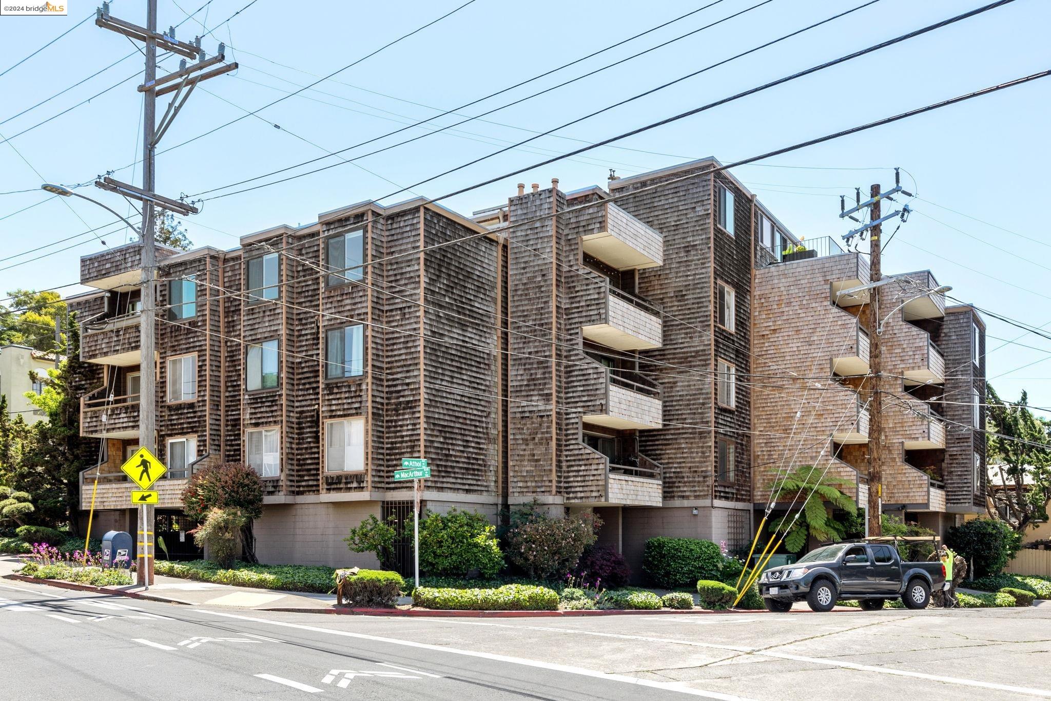 Detail Gallery Image 26 of 34 For 696 Athol Ave #202,  Oakland,  CA 94610 - 1 Beds | 1 Baths
