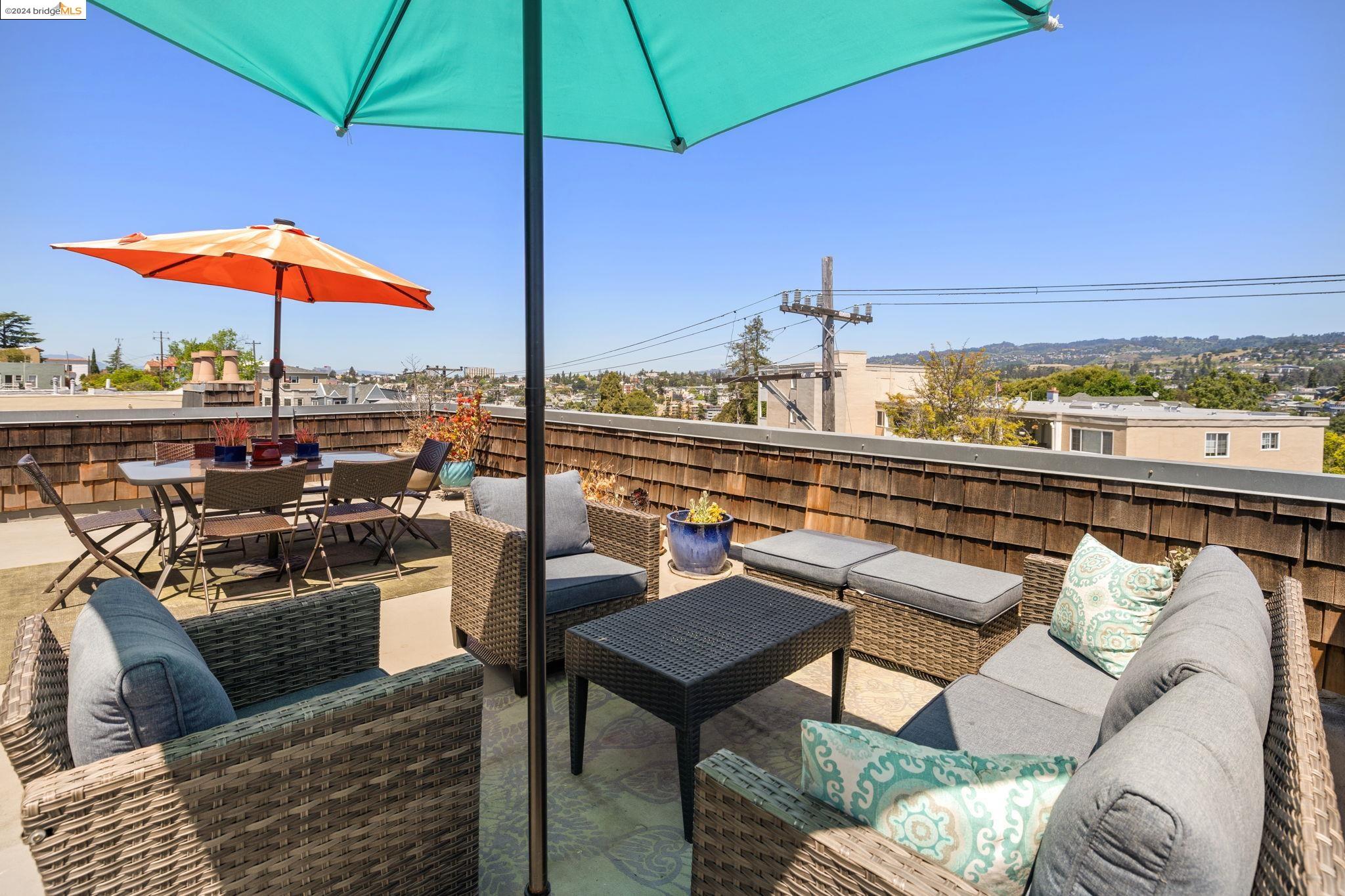 Detail Gallery Image 30 of 34 For 696 Athol Ave #202,  Oakland,  CA 94610 - 1 Beds | 1 Baths