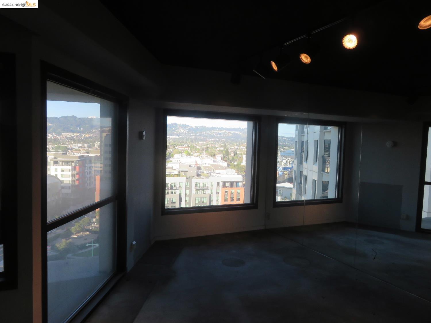 Photo #5: 41058621 Listing 