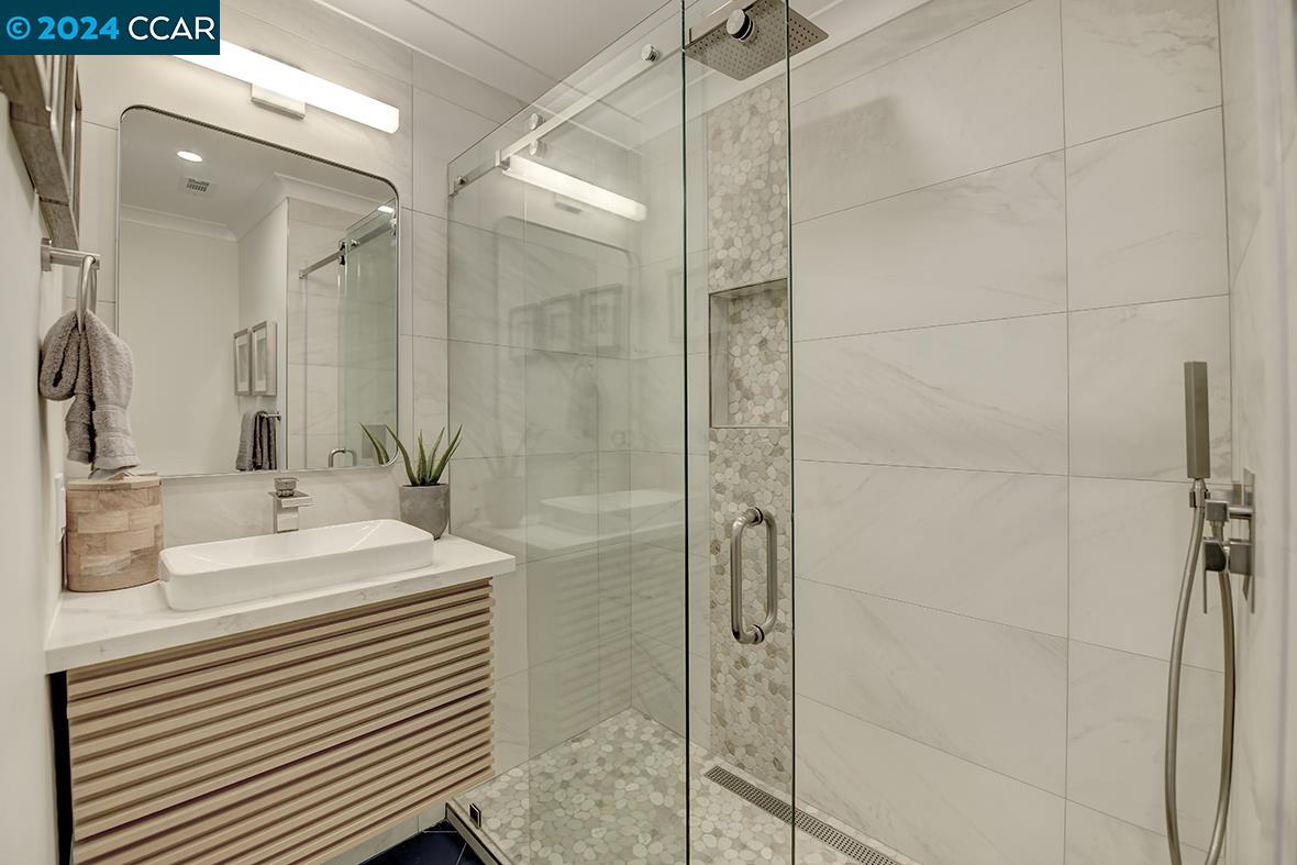 Detail Gallery Image 15 of 48 For 2316 Pine Knoll Dr #4,  Walnut Creek,  CA 94595 - 2 Beds | 2 Baths