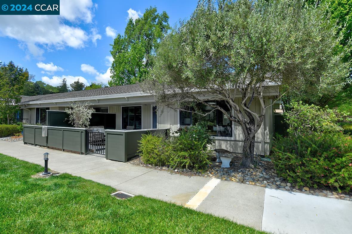Detail Gallery Image 32 of 48 For 2316 Pine Knoll Dr #4,  Walnut Creek,  CA 94595 - 2 Beds | 2 Baths