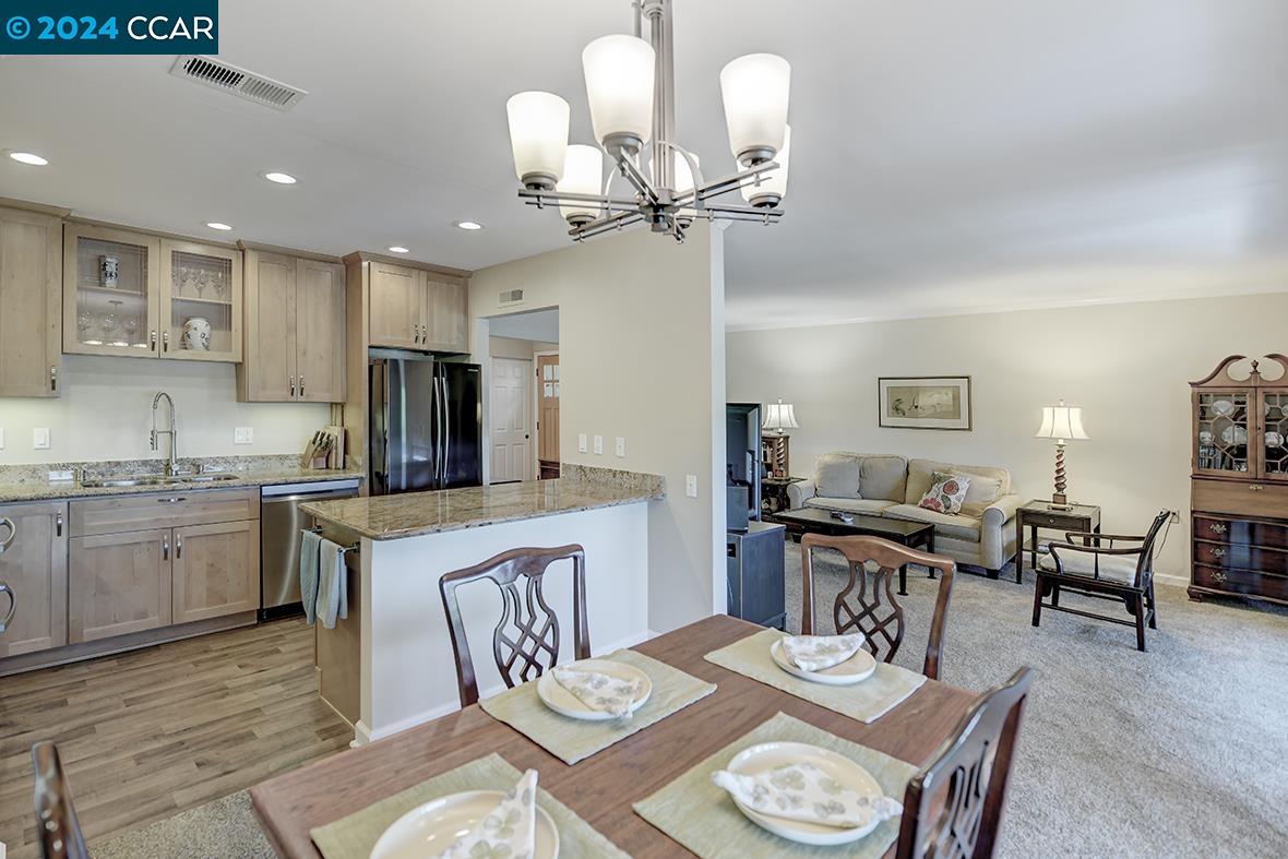 Detail Gallery Image 16 of 42 For 1300 Canyonwood Ct #7,  Walnut Creek,  CA 94595 - 2 Beds | 1 Baths