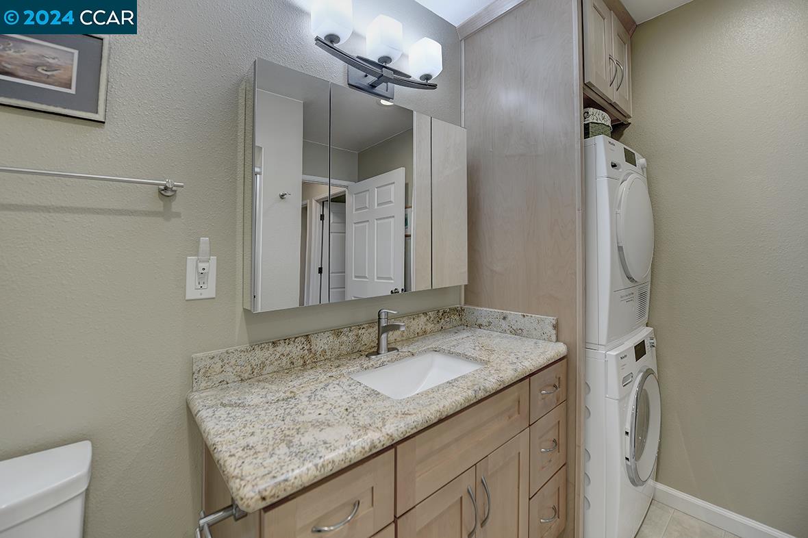 Detail Gallery Image 24 of 42 For 1300 Canyonwood Ct #7,  Walnut Creek,  CA 94595 - 2 Beds | 1 Baths